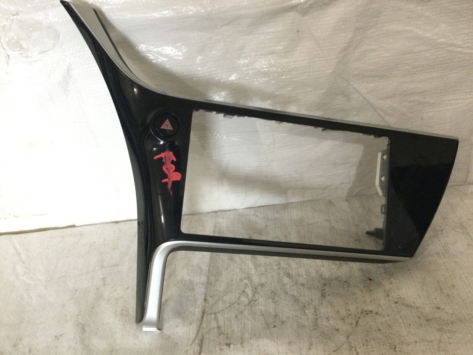2017 2018 2019 Toyota Corolla Dash Radio Trim Bezel w/ Hazard Switch 55405-02E50