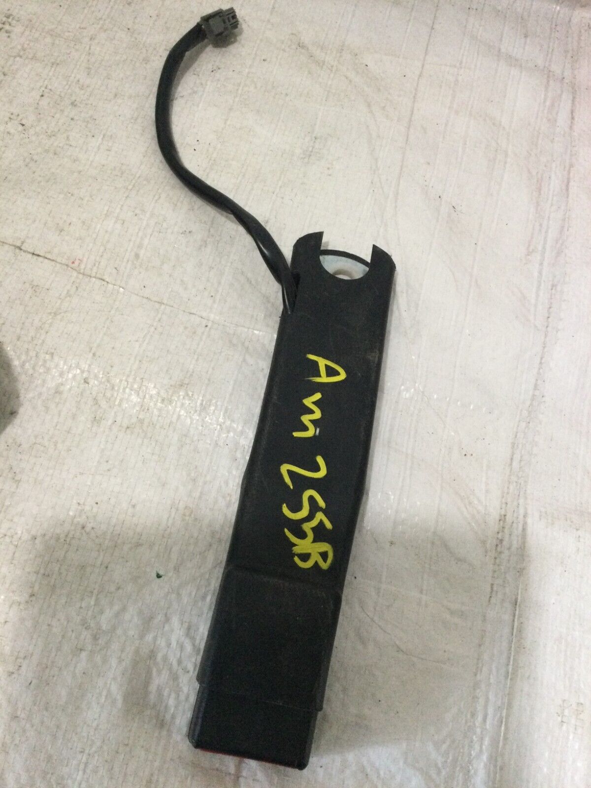 2017 Ram 1500 Crew Cab Front Bench Seat Belt Buckle OEM