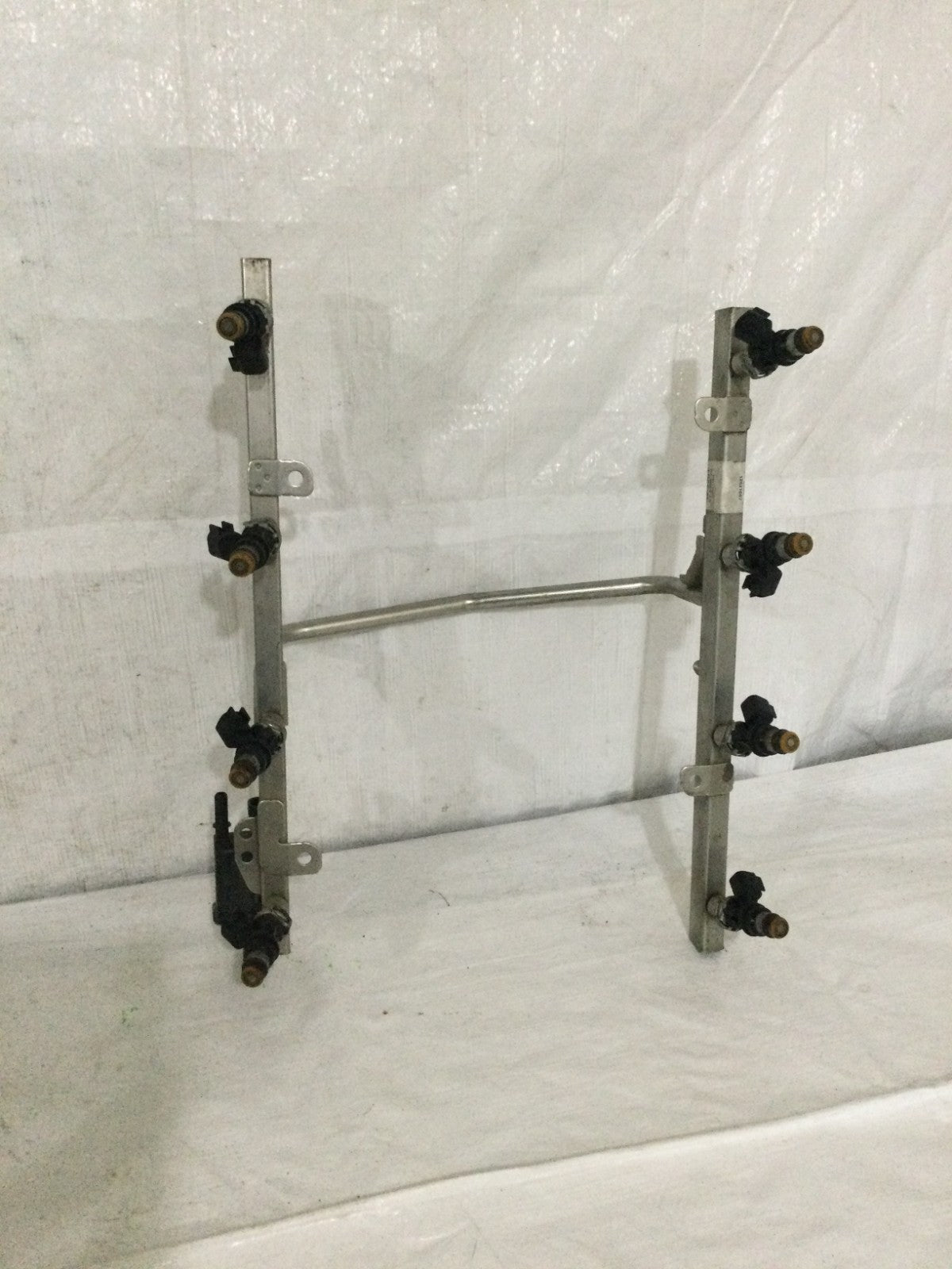 2007-2009 Chevrolet Siilverado 1500 Fuel Injection Fuel Rail OEM 12621662