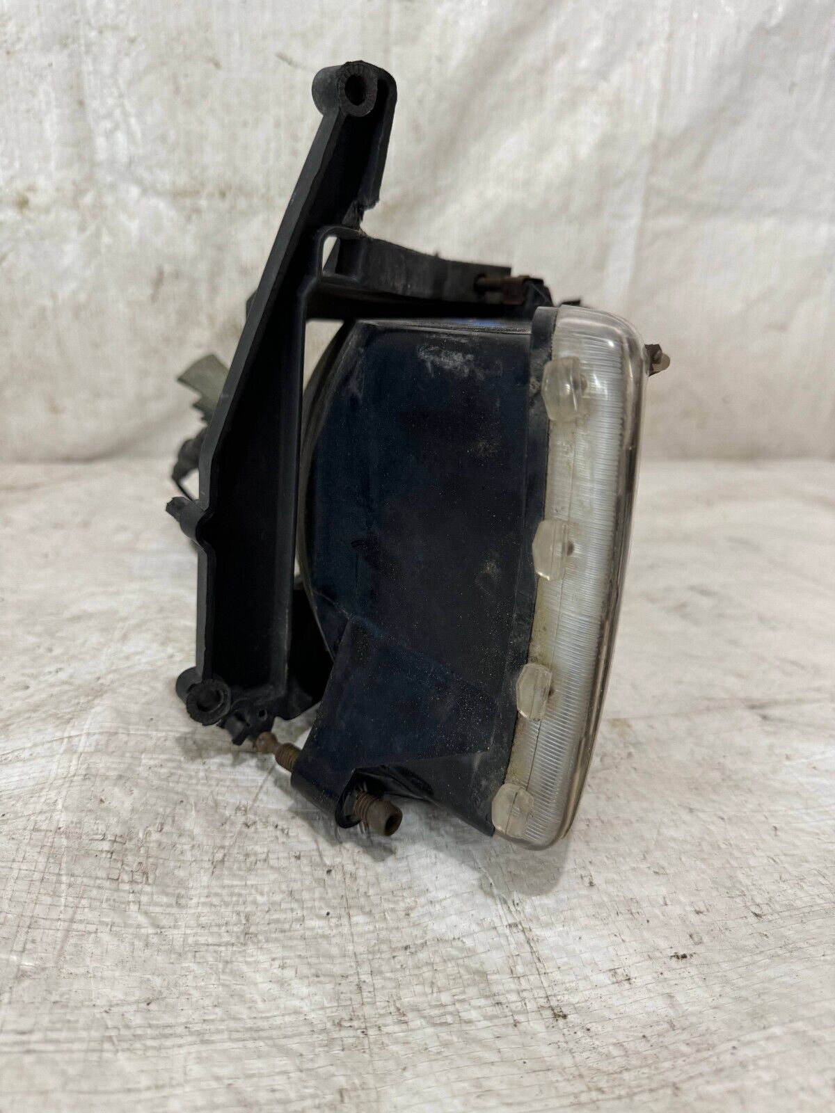 1998-2001 Dodge Ram 2500 Headlight Right Passenger Side OEM ( DAMAGE TAB )