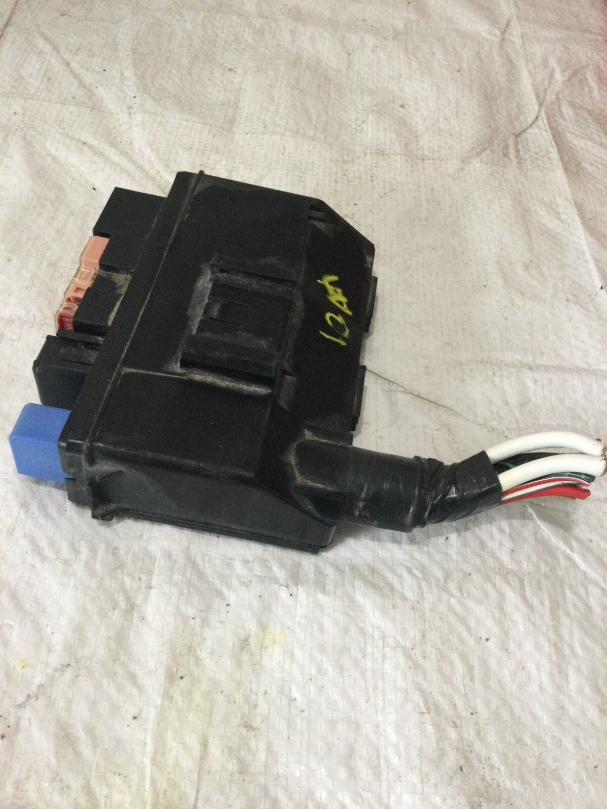 2006-2010 Infiniti M45 A/T Engine Compartment Fuse Box Relay Module OEM