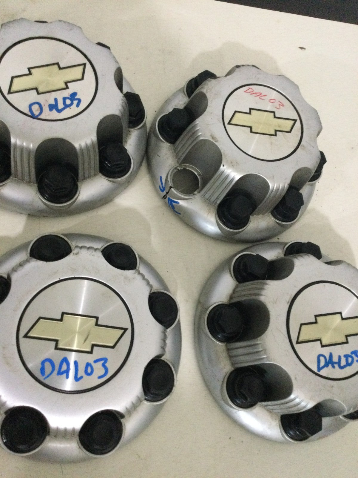 2001-2007 Chevrolet Silverado 2500 Center Cap Set of 4 OEM MARKED DAMAGE