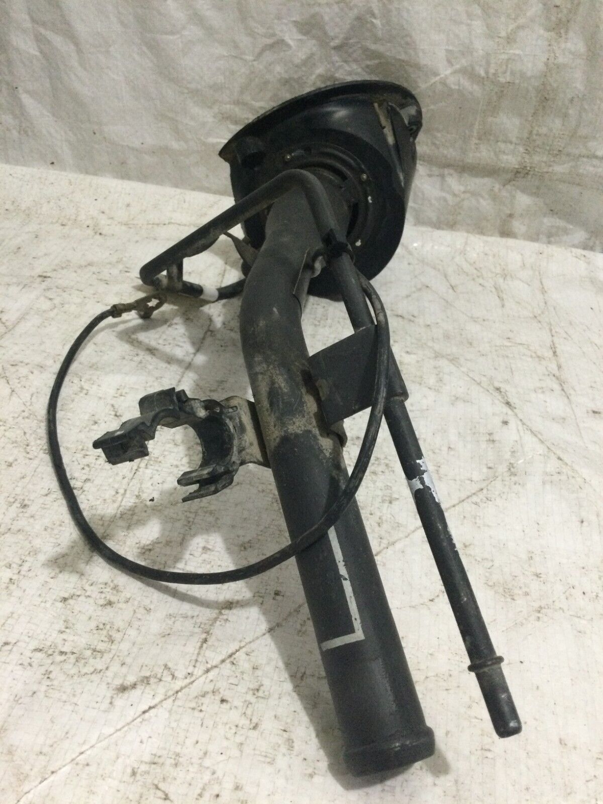 2019 Ram 1500 Fuel Gas Tank Filler Neck Hose Line OEM 68400787AA 3.6L