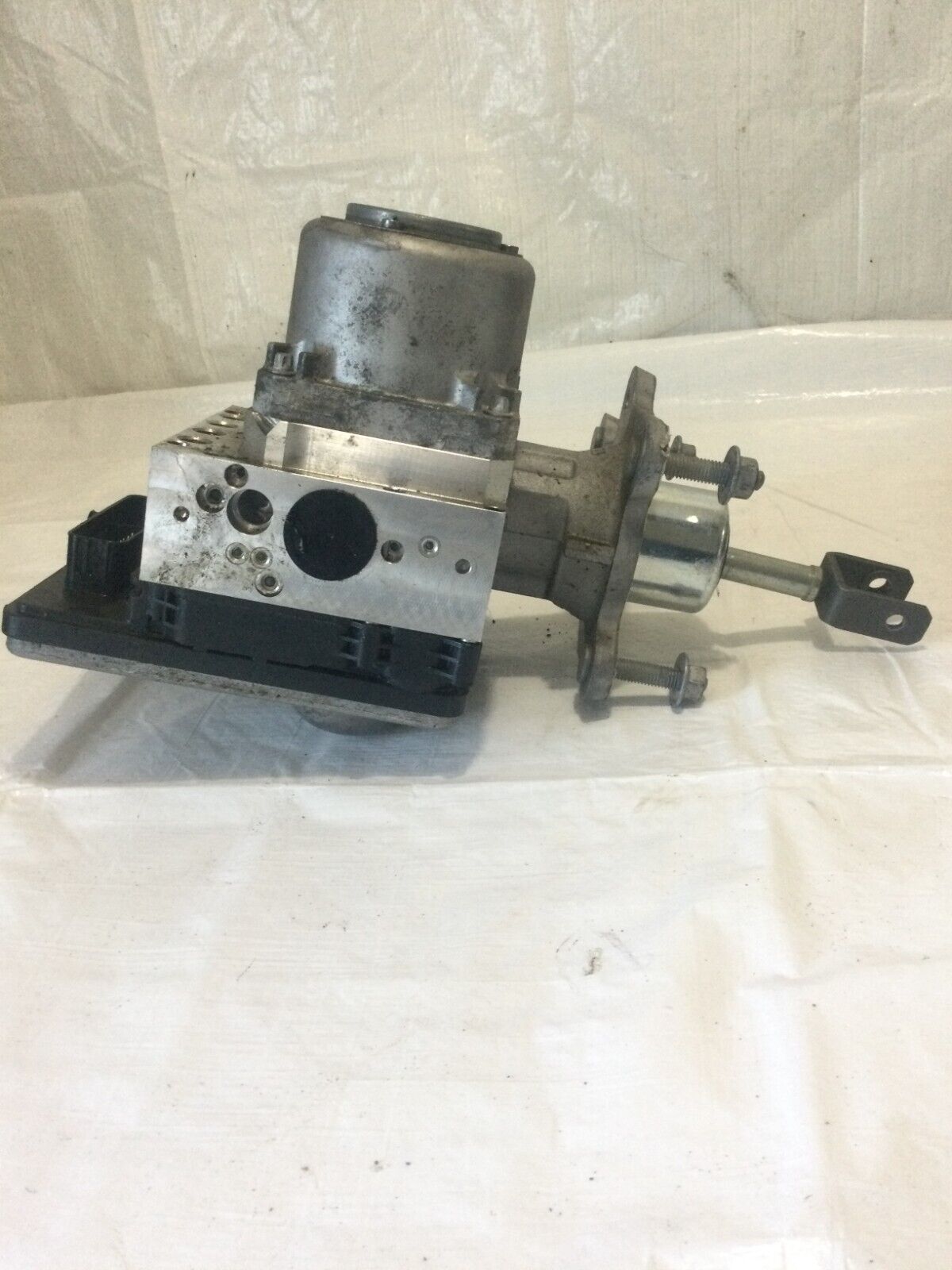 2019 GMC Sierra 1500 Electronic Brake Booster Control OEM 84702001