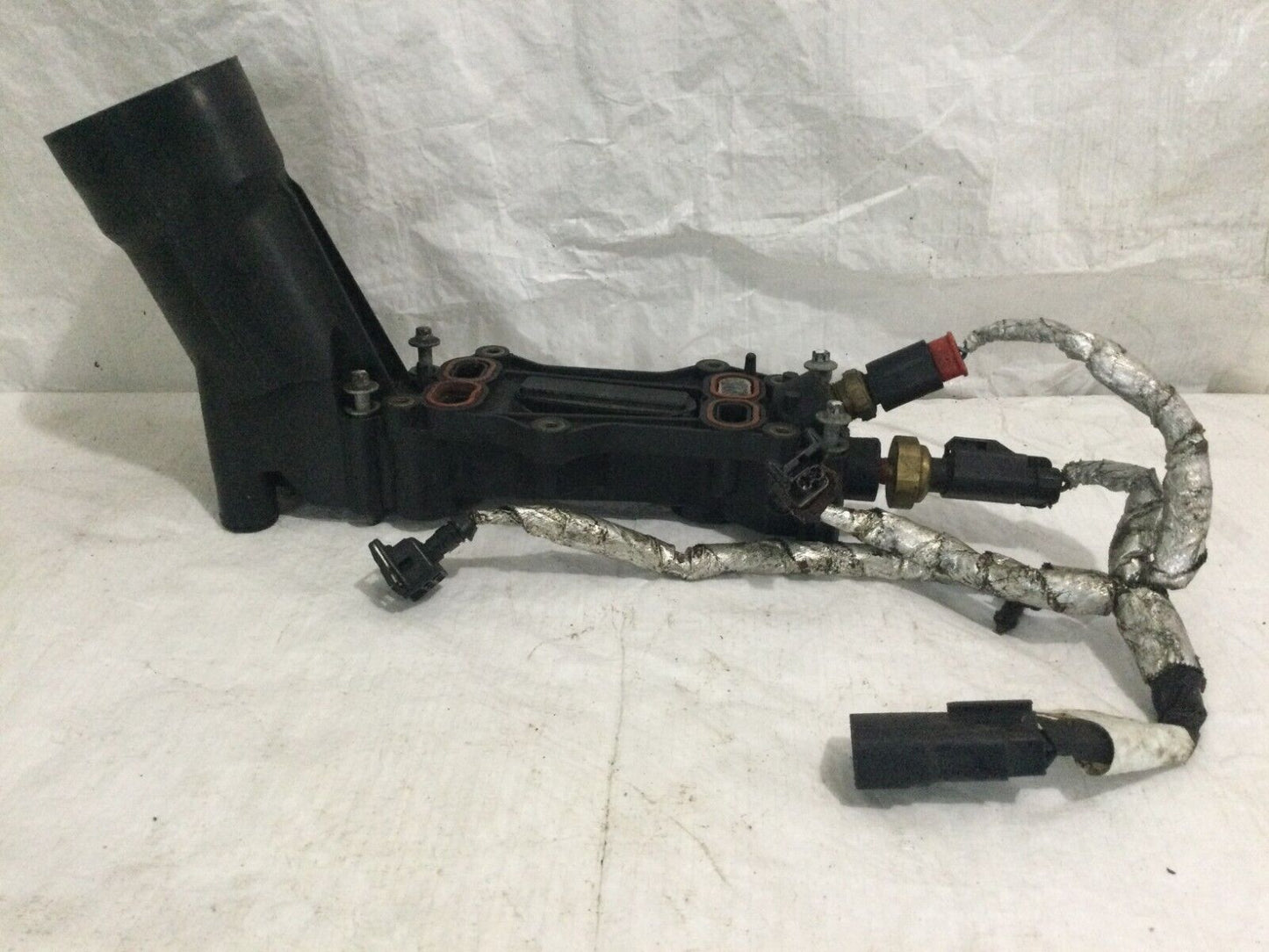 2018 Chrysler 300 Oil Filter Adapter Housing Assembly 68105583AA OEM