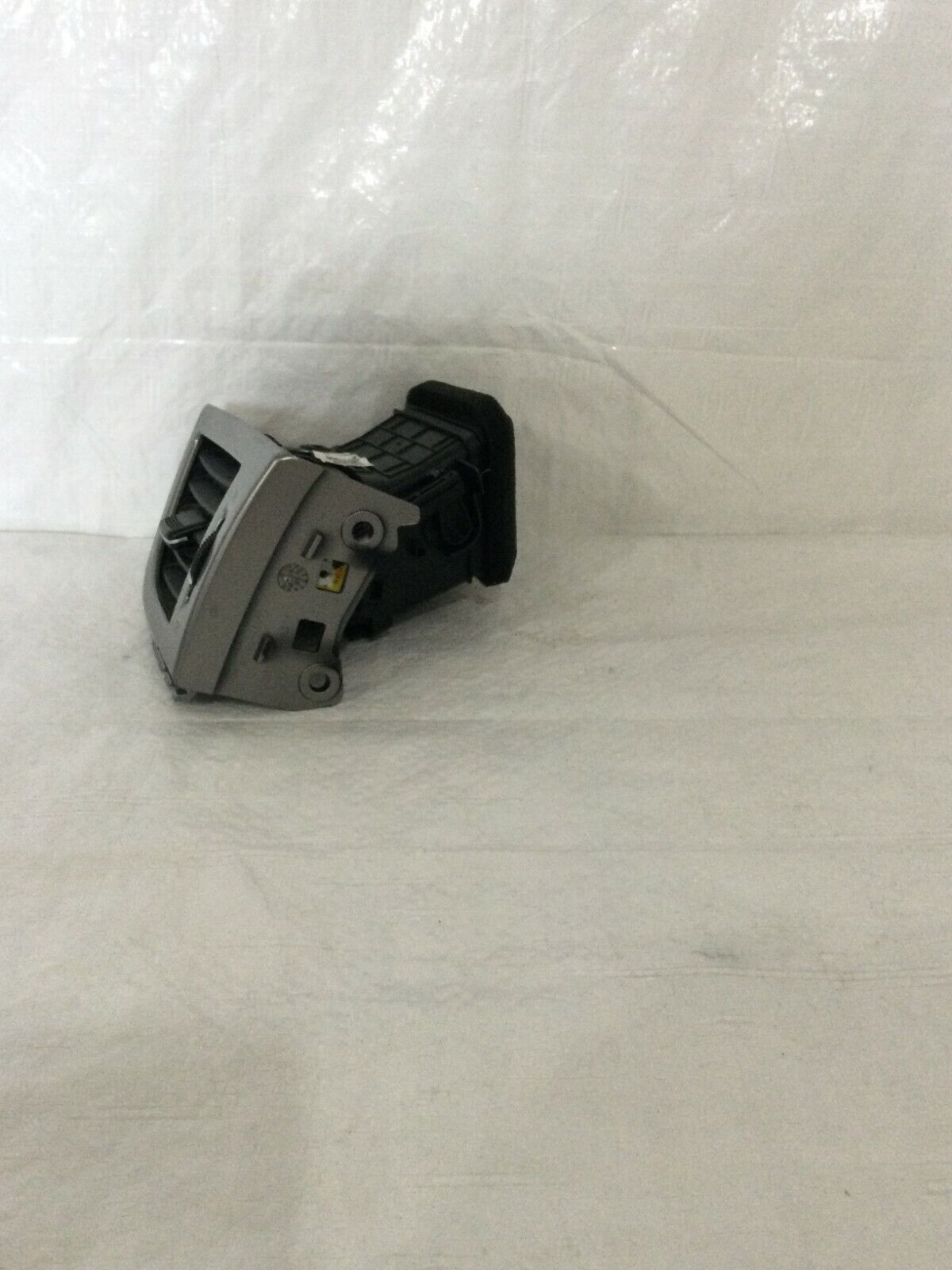 2016-2017 Hyundai Elantra GT Right Side Dash Air Vent OEM RH 97490-A5000