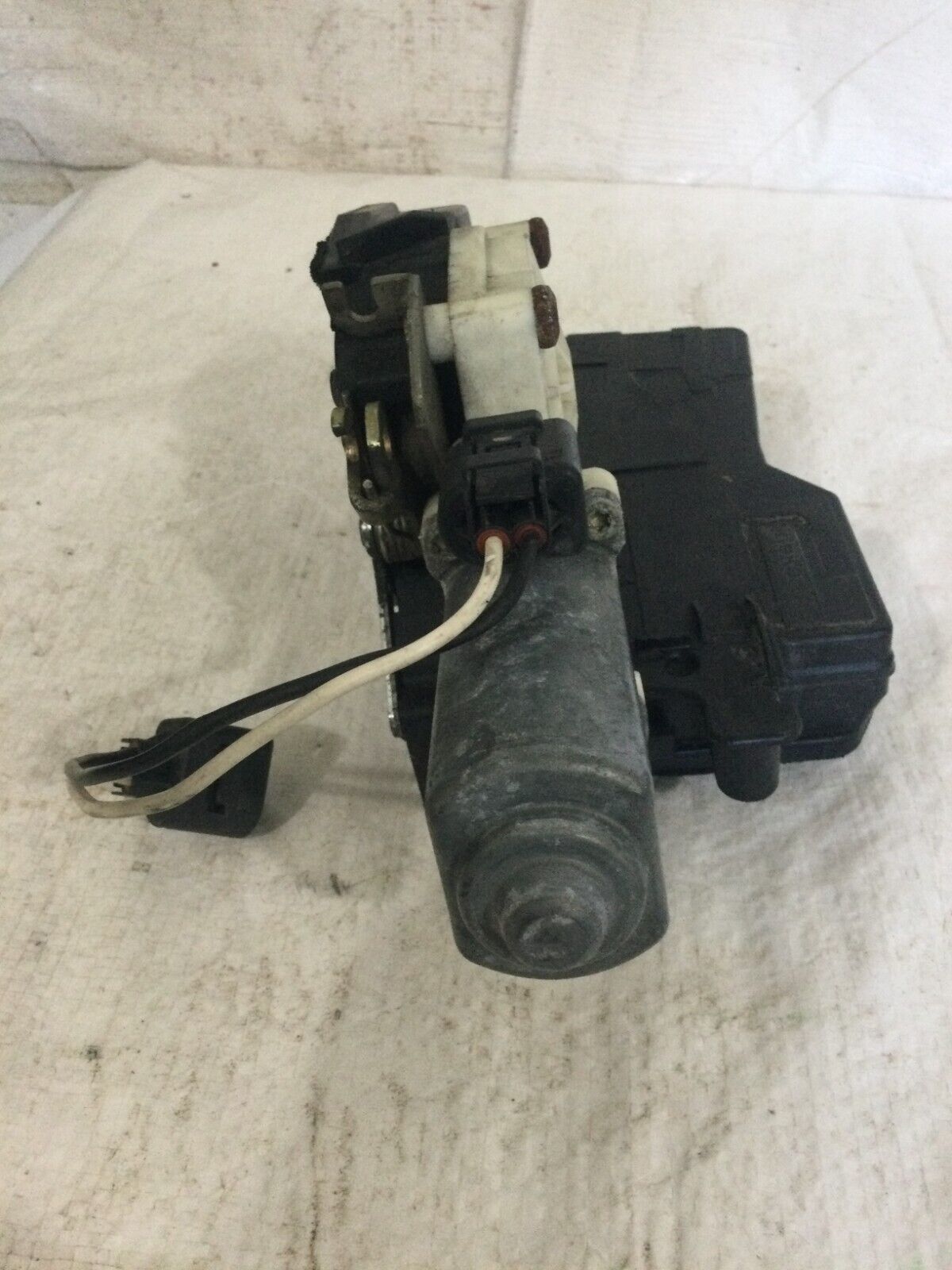 2006 BMW 750LI Trunk Door Lid Lock Latch Actuator Motor OEM