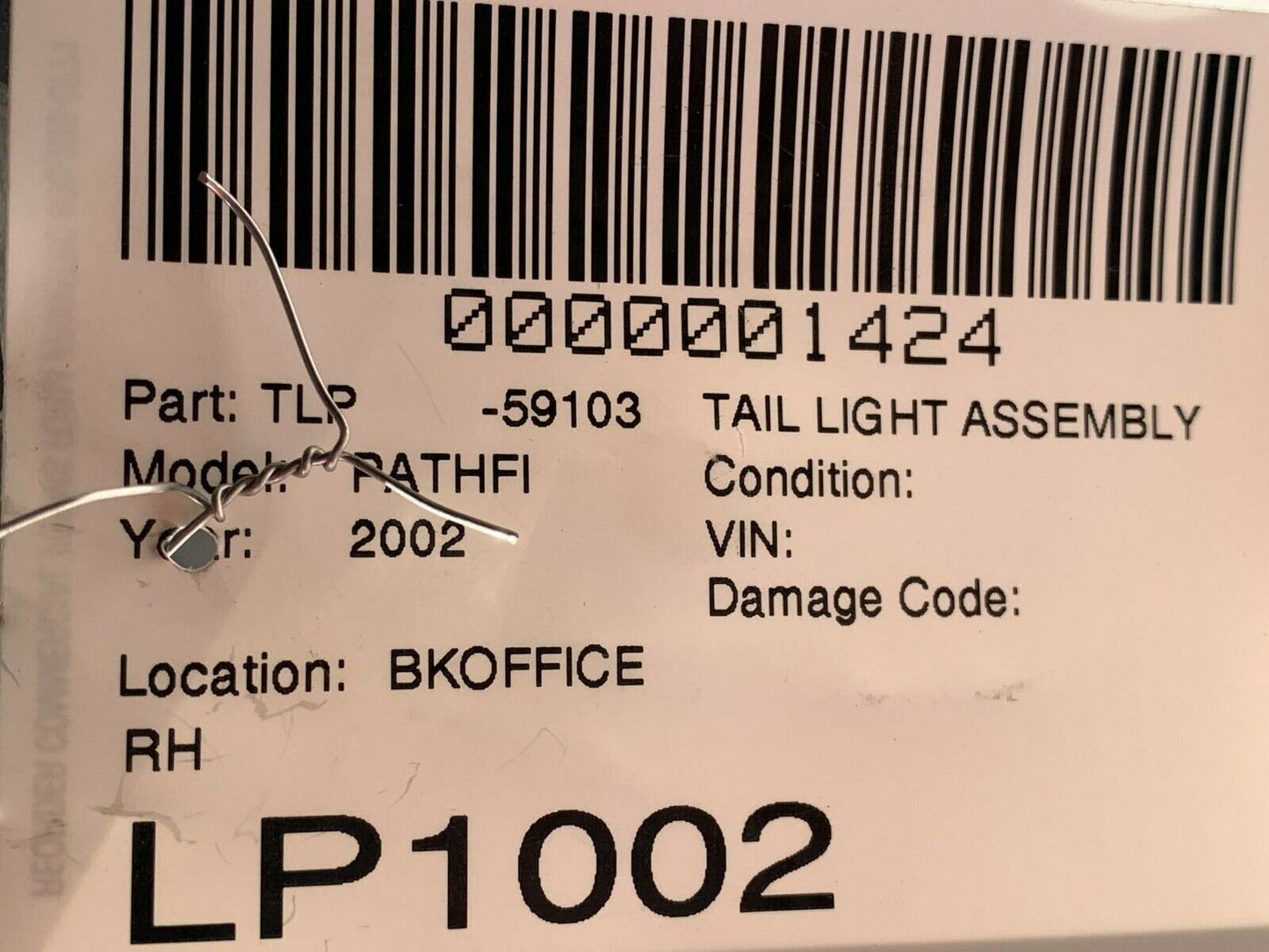 2002 Nissan Pathfinder Tail Light Lamp Rear Right Passenger Side OEM RH