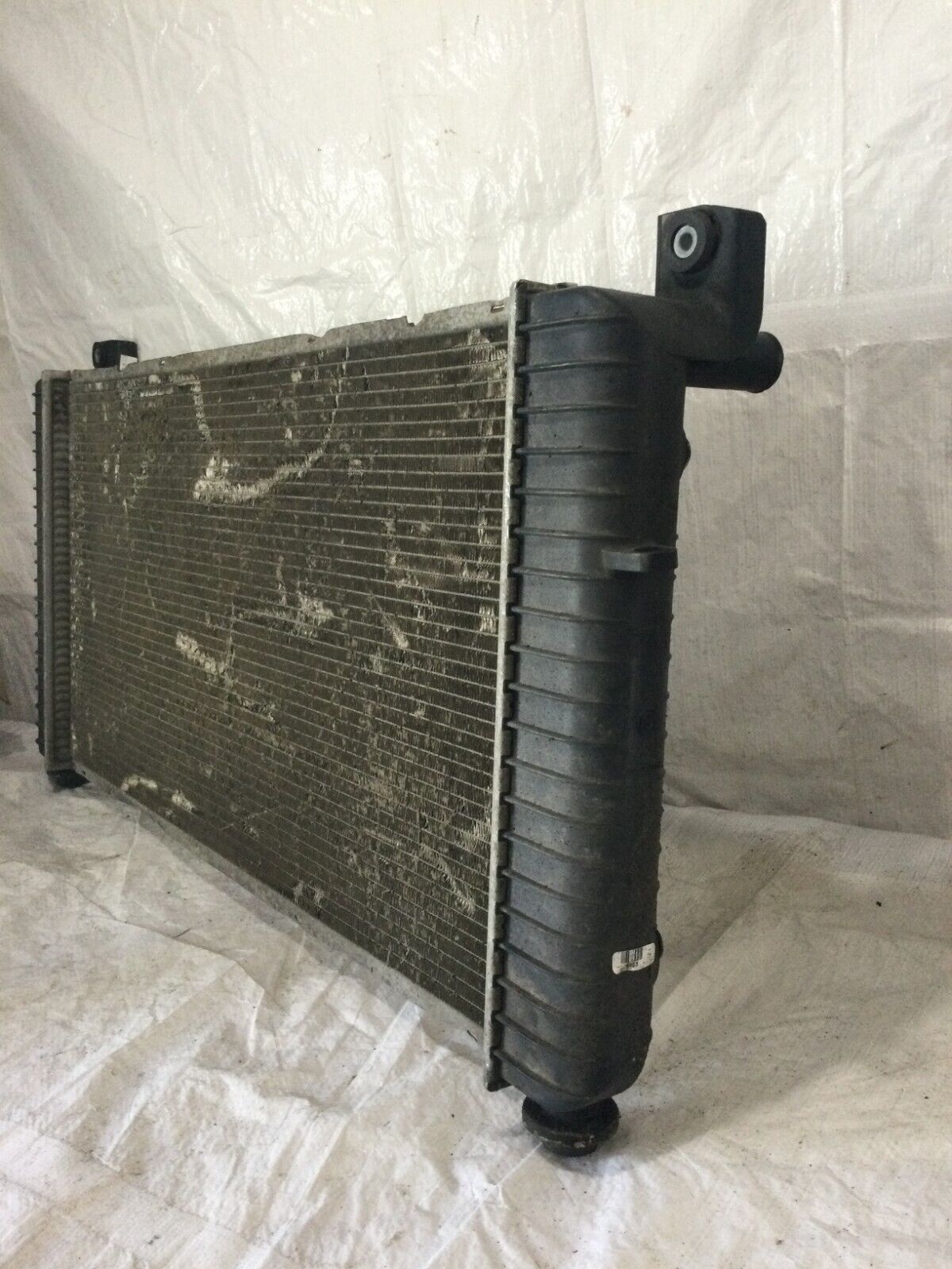 2005 GMC Sierra 2500 Radiator Assembly OEM