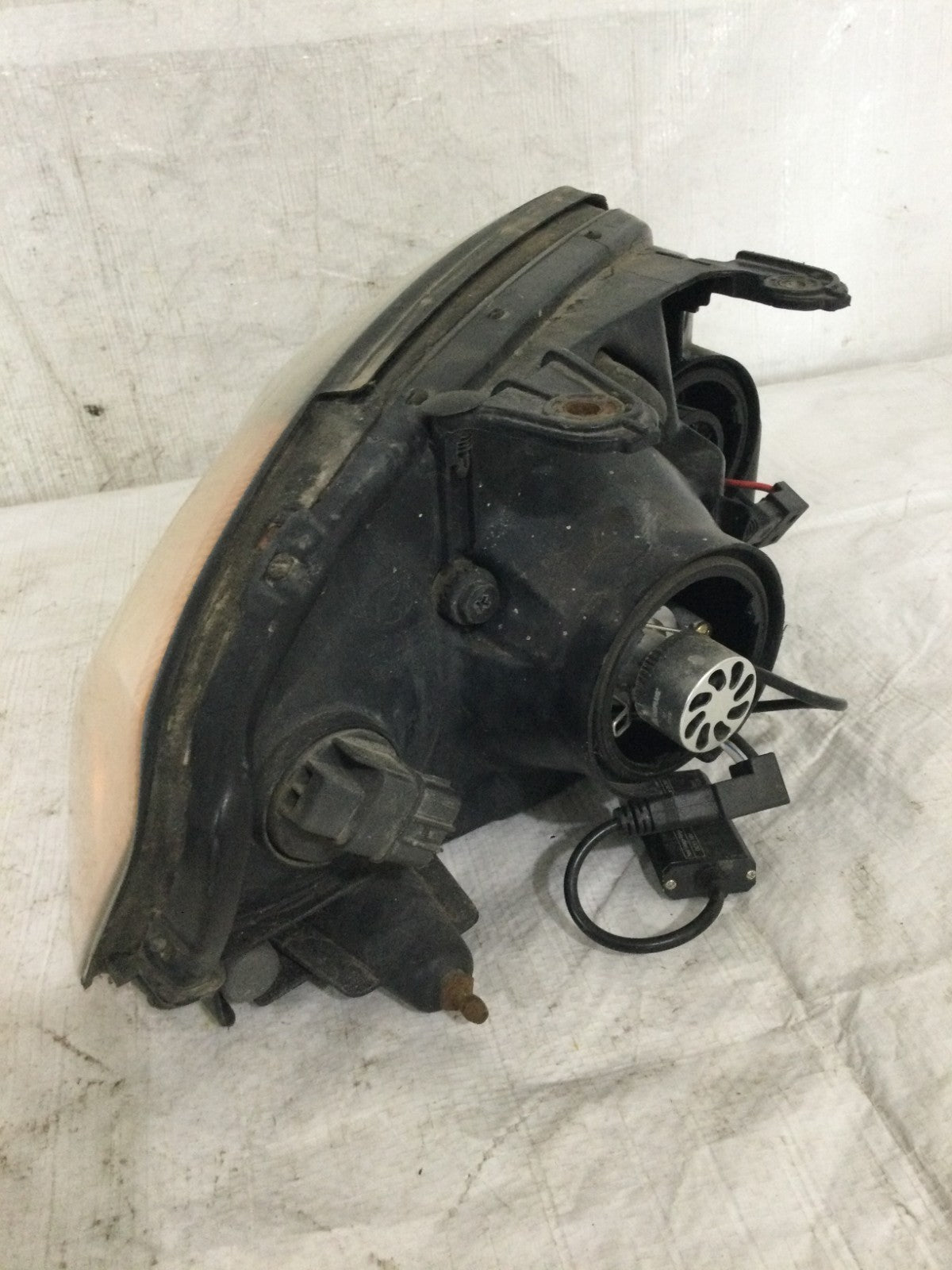 2003 Hyundai Tiburon Left Driver Side Headlight OEM 92101-2CXXX