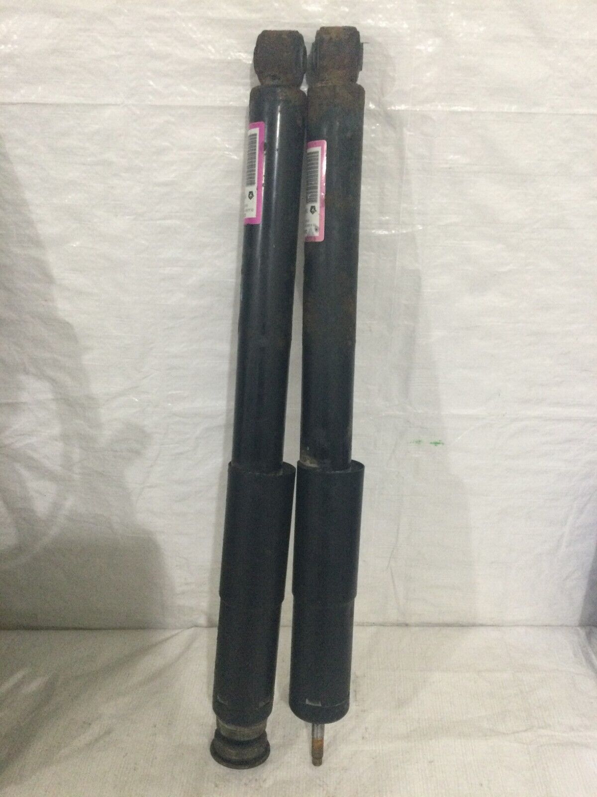 2006 Dodge Ram 3500 Rear Shock Absorber Pair OEM