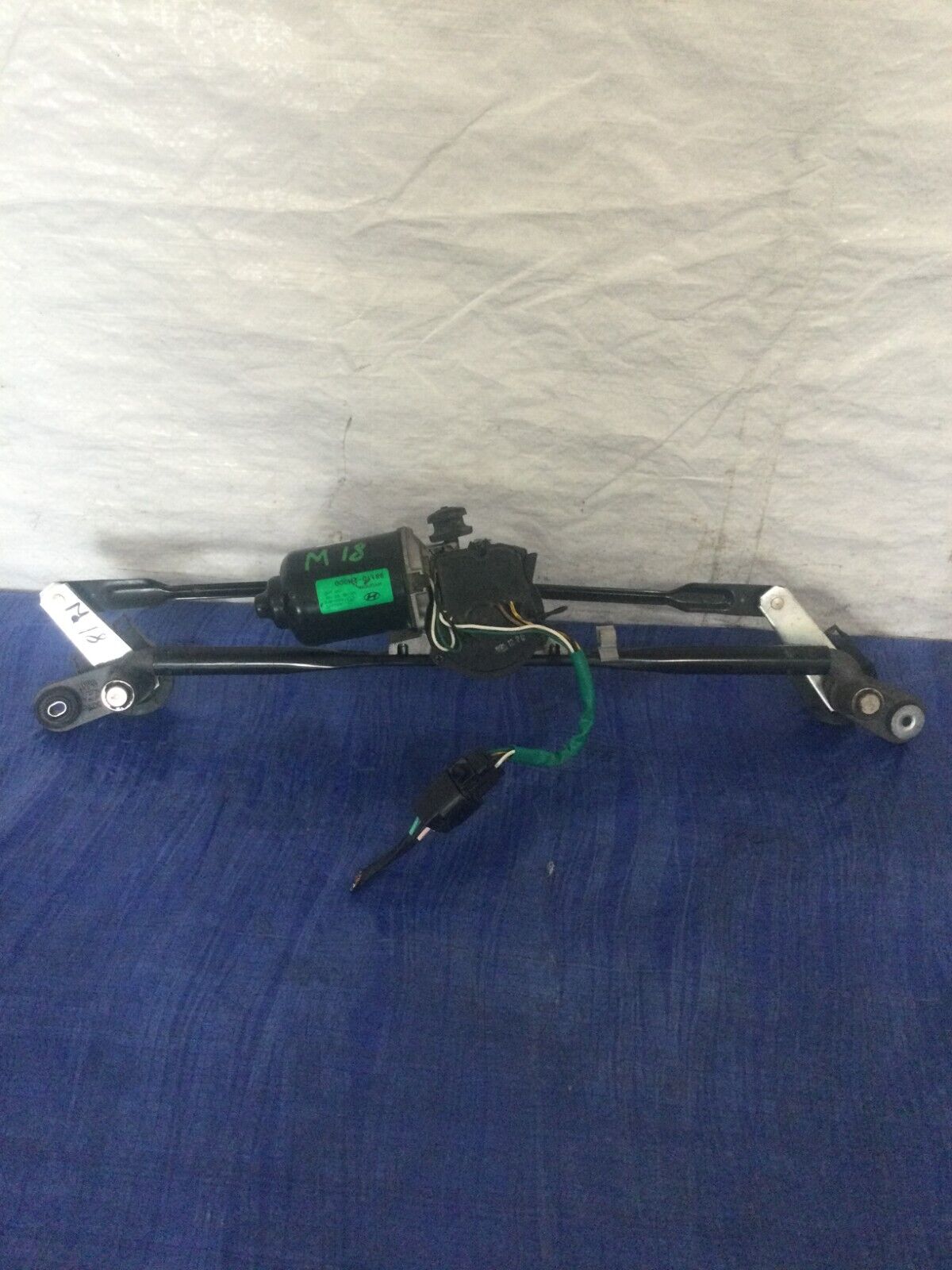 2007-2010 Hyundai Elantra Windshield Wiper Motor W/ Linkage OEM  03541-8110