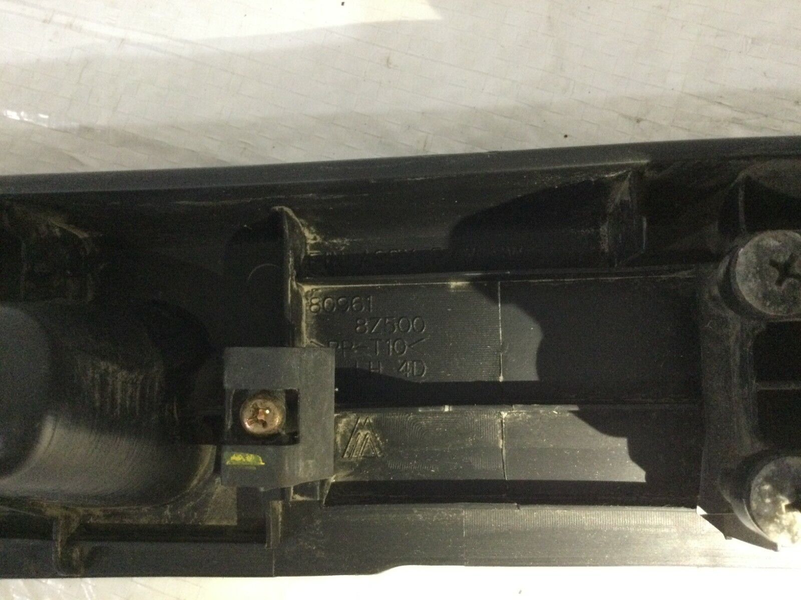 2000-2004 Nissan Xterra Front Left Driver Master Power Window Switch 80961-8Z500