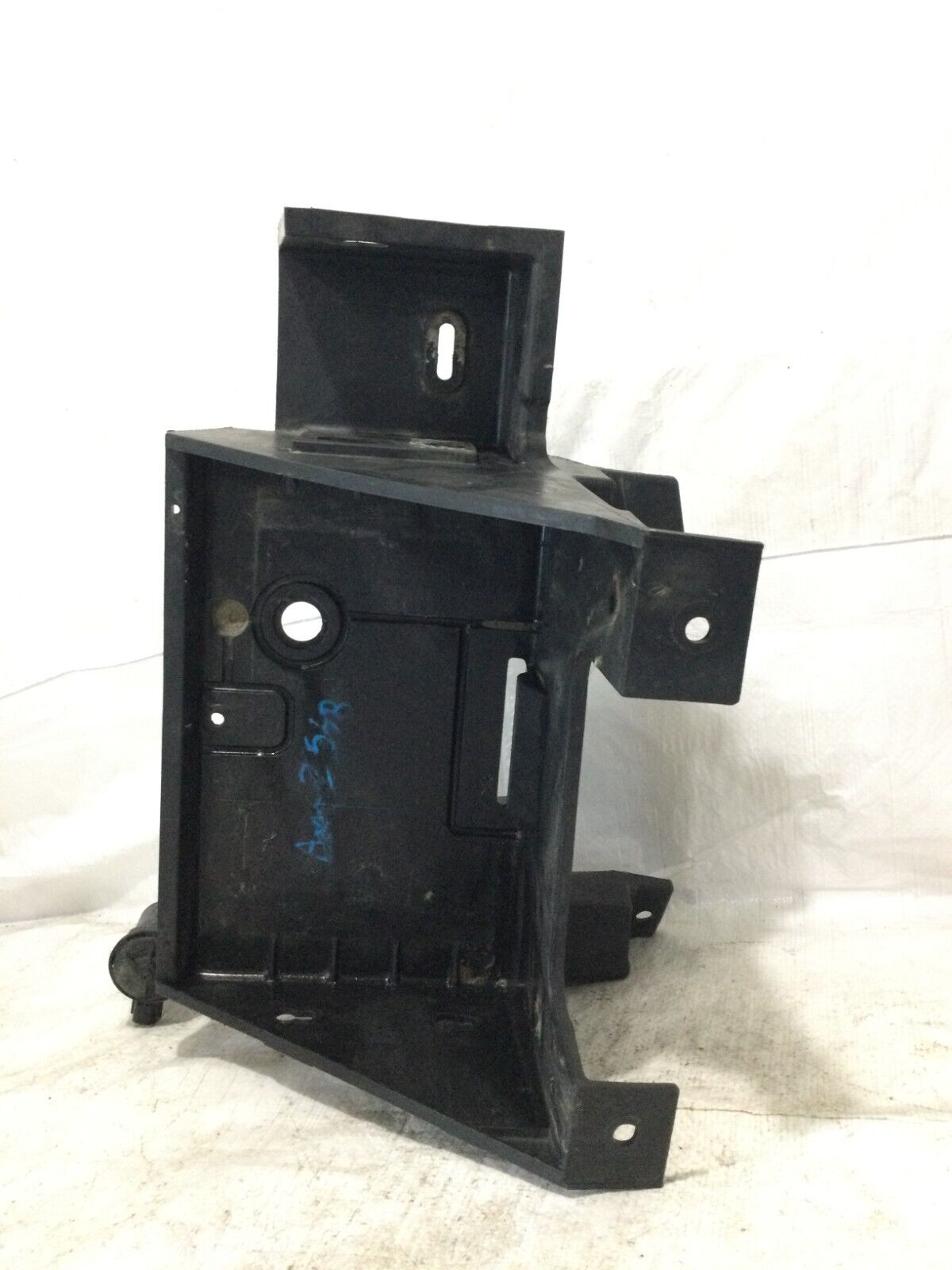 2005 Dodge Ram 1500 2500 3500 Battery Tray Holder OEM 55275831AA