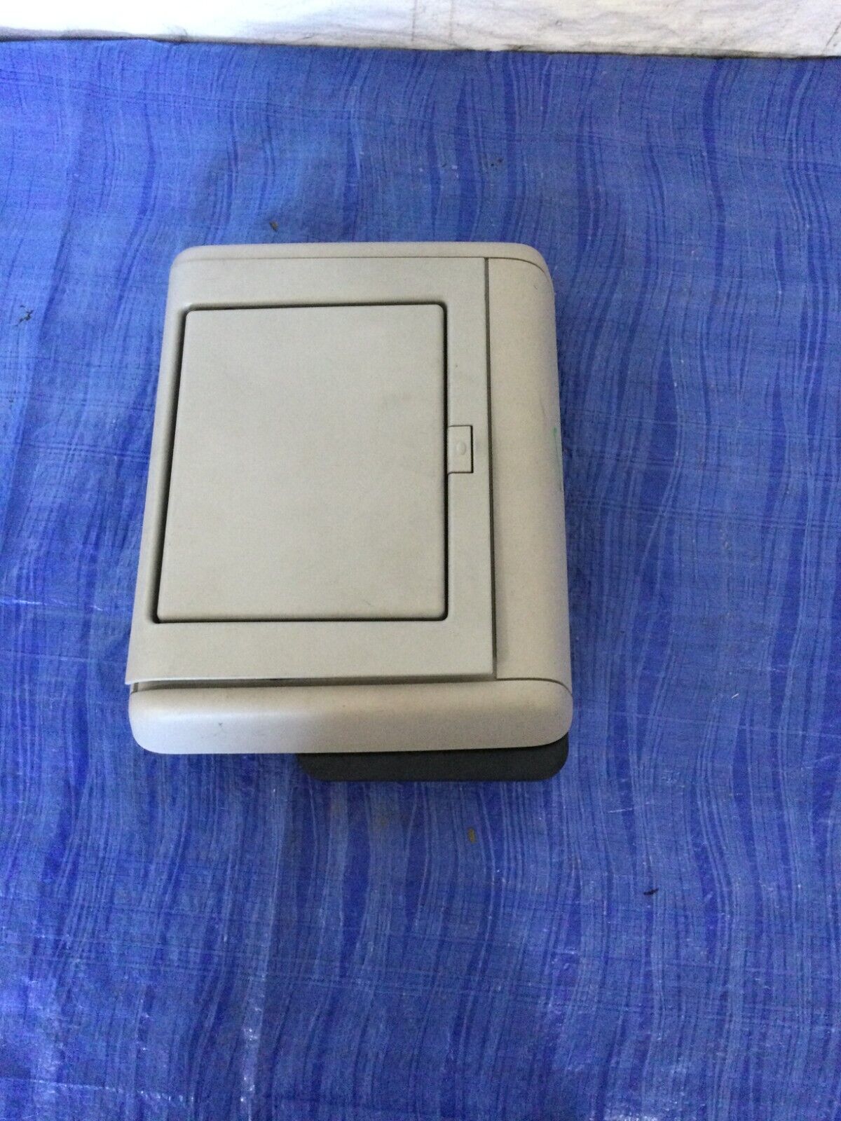 2007  Cadillac Escalade ESV Rear Overhead Roof Mounted DVD Screen Monitor OEM