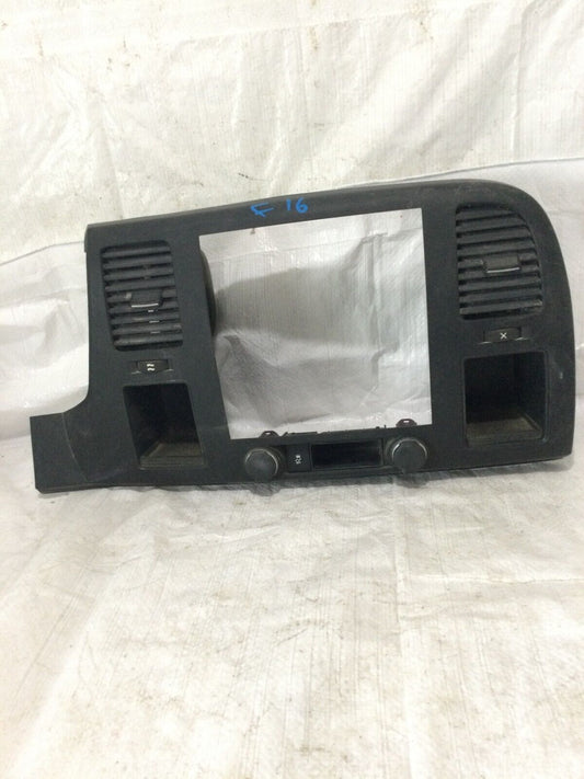 2014 Chevrolet Silverado 2500 Centre Dash Radio Bezel Trim Black OEM 20935608