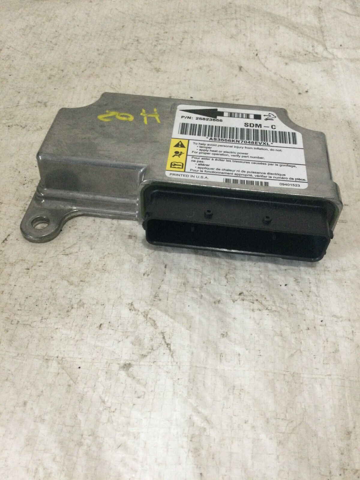 2007 Cadillac Escalade  SRS Module 25823556 OEM