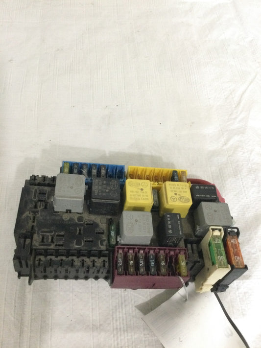 2014 Mercedes Benz GL350 3.0L Fuse Relay Junction Block OEM A1669063801