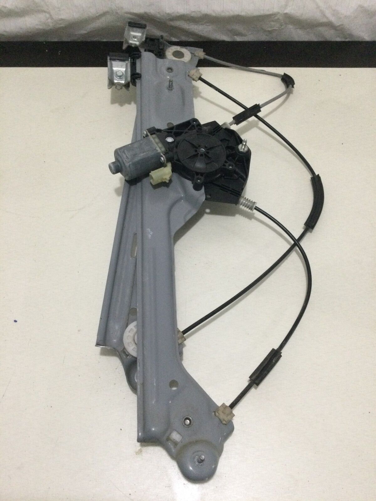 2018 Chevrolet Silverado 1500 Front Right Window Regulator Motor OEM
