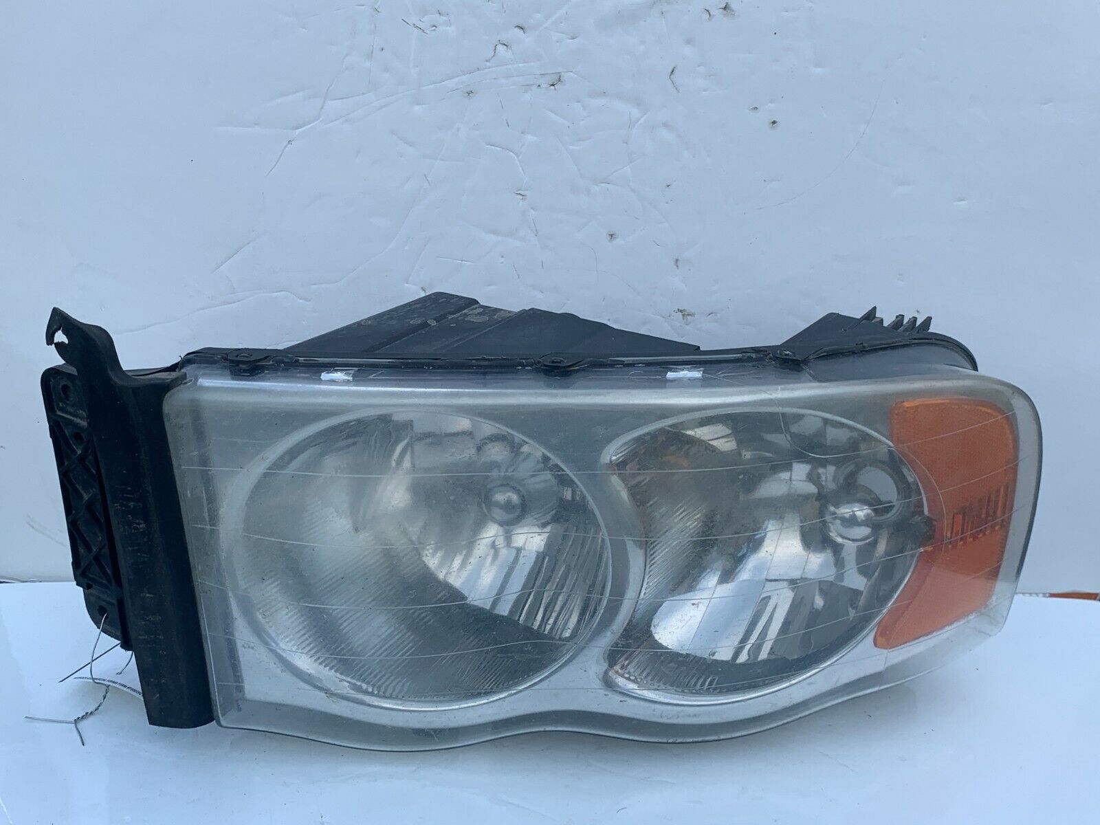 2005 Dodge Ram 1500 Headlight Left Driver Side LH OEM 55077121AF