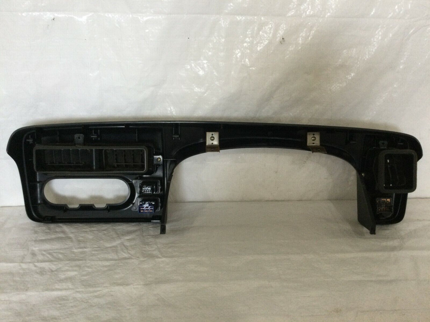 2001 Nissan Xterra Dash Cluster Surround Trim Bezel W/ Air Vent OEM