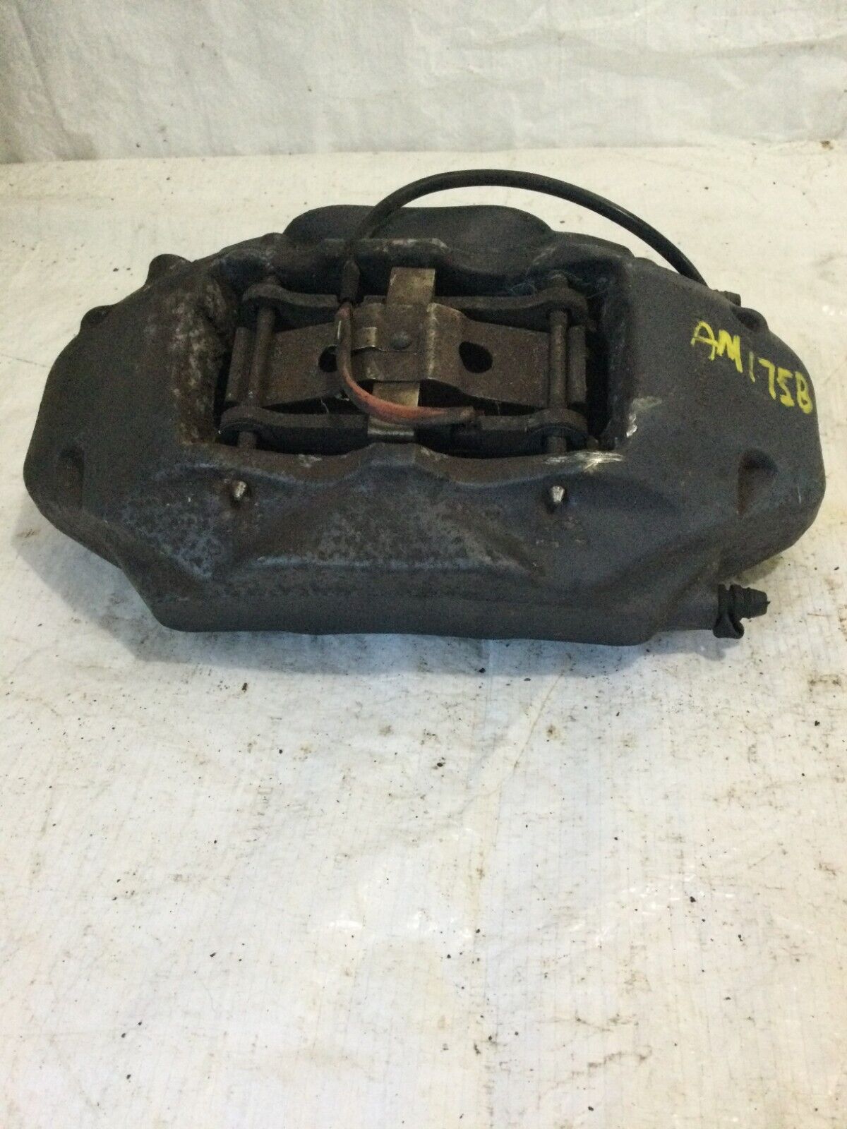 2004-2010 Volkswagen Touareg Front Left Brembo Brake Caliper OEM