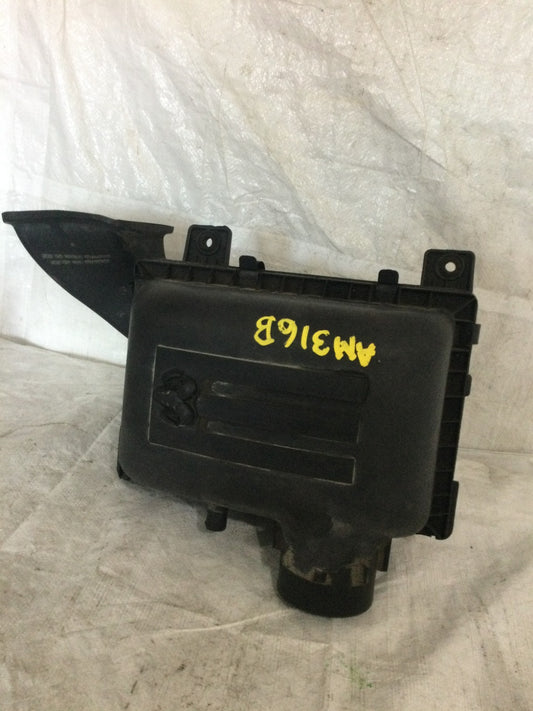 2014 Dodge Ram 1500 5.7L Engine Air Intake Cleaner Filter Box OEM 53032043AE