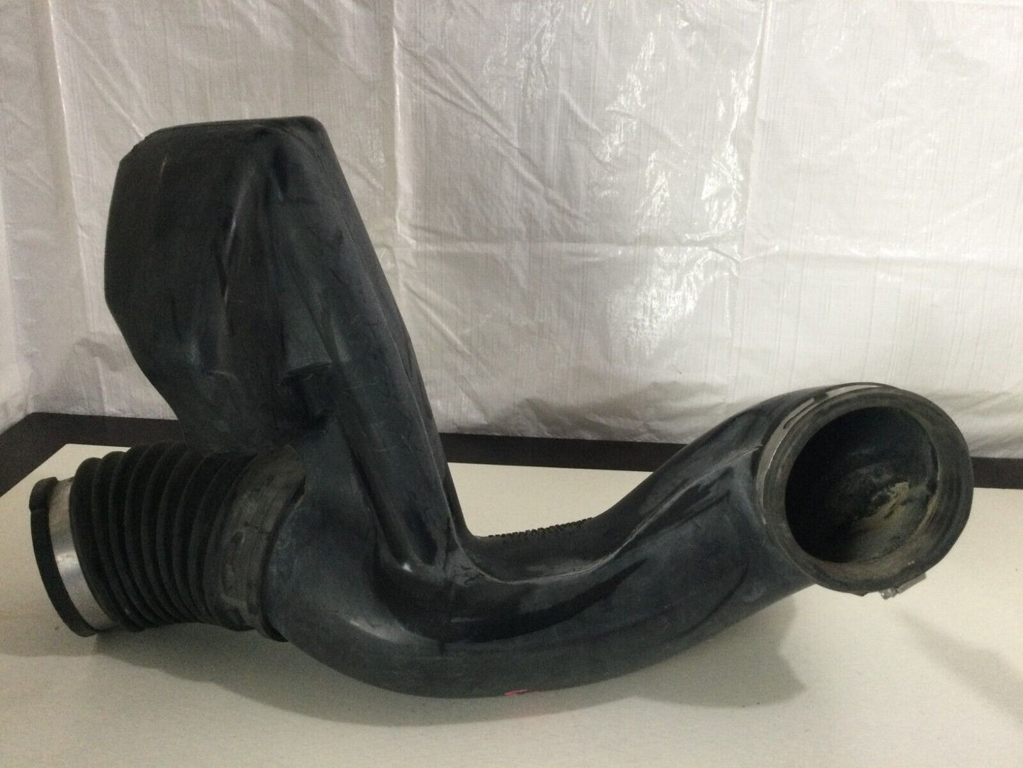 2003-2006 Chevrolet Silverado 1500 Air Intake Tube Duct Hose 25335335 OEM