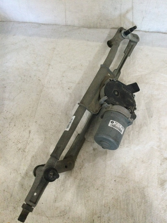 2014 Dodge Grand Caravan Front Wiper Motor W/ Linkage OEM 05113043AD W000011423