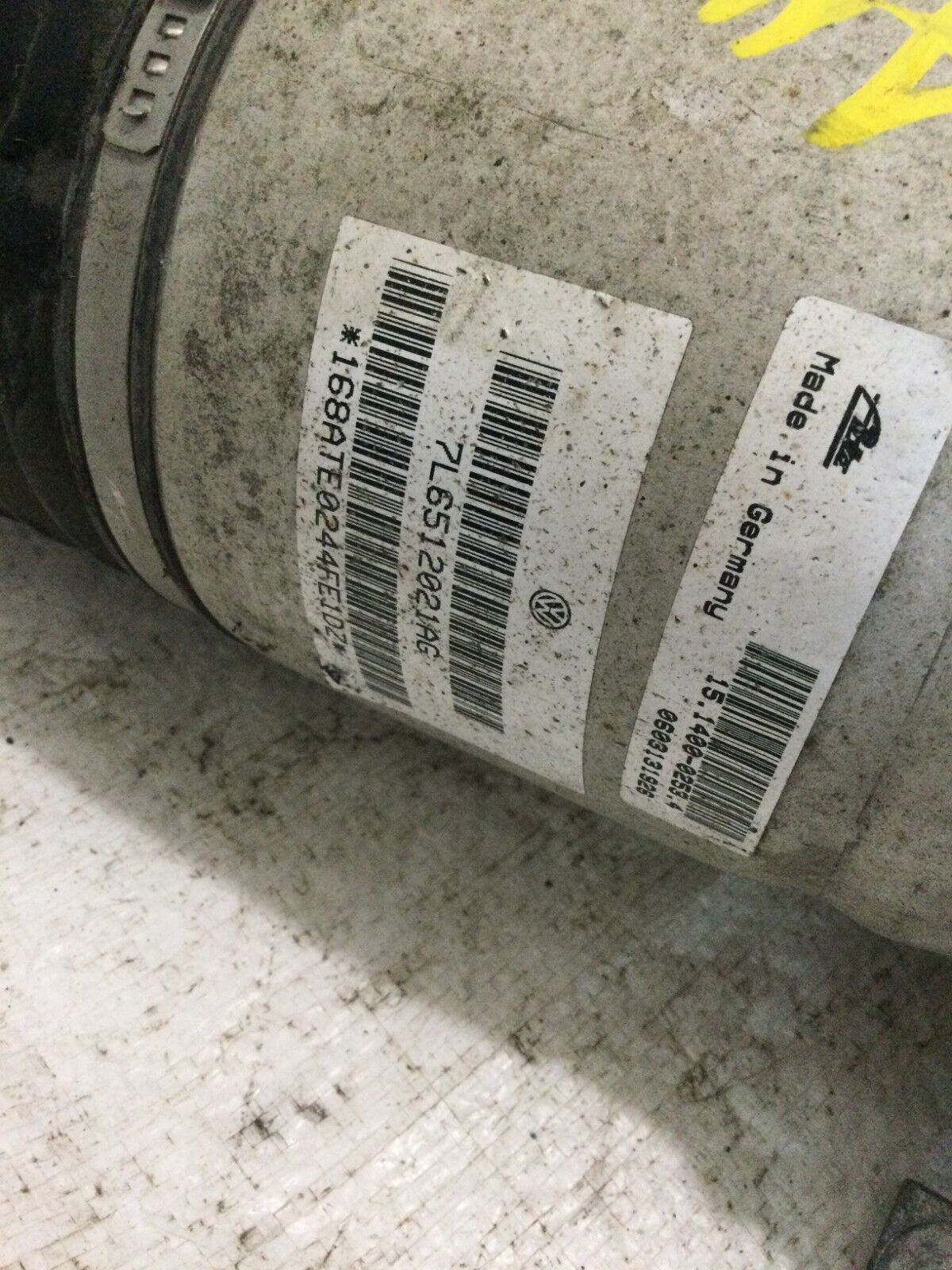 2007 Volkswagen Touareg Rear Left  Shock Absorber 7L6512021AG OEM