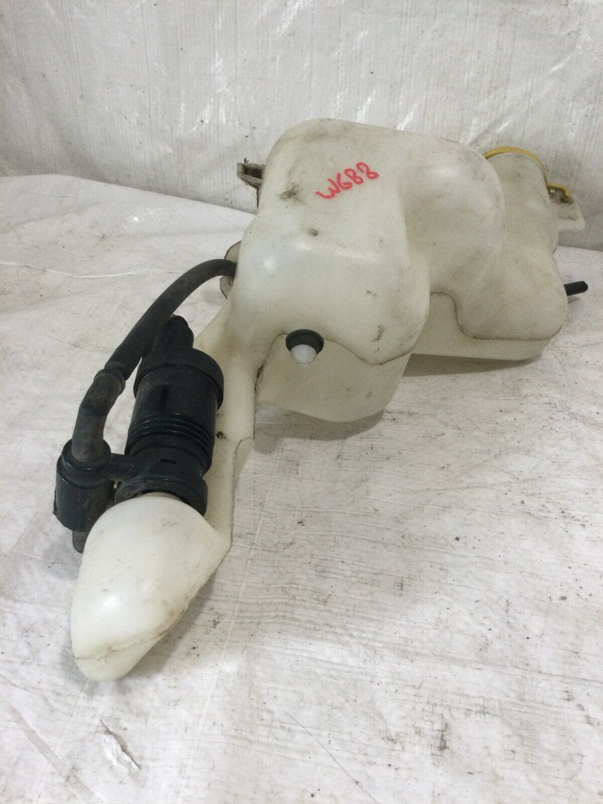 2007-2010 Jeep Compass Windshield Washer  Fluid Reservoir Tank  05303789AF