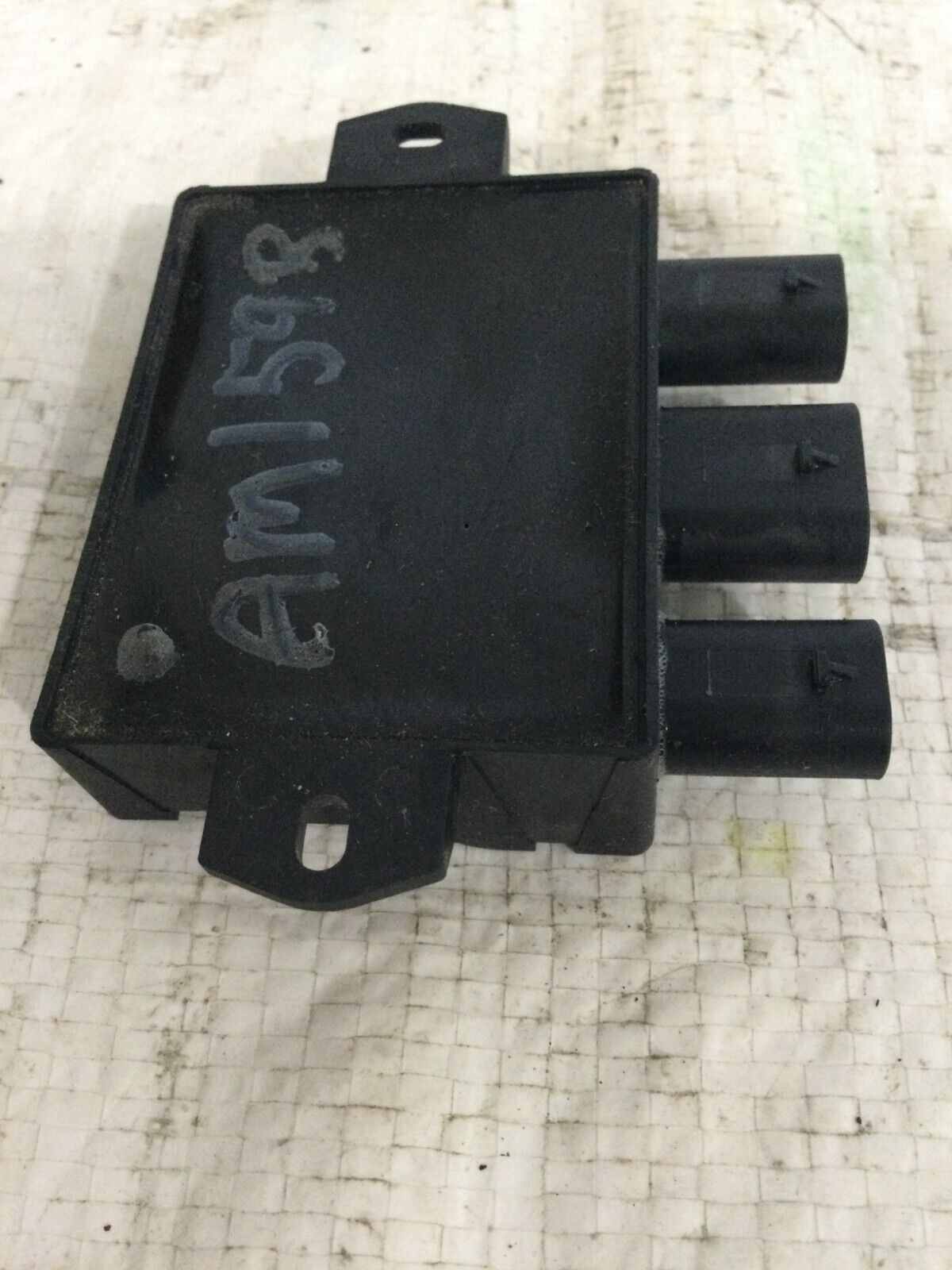 2018-2020 Nissan Rogue Tailgate Kick Motion Sensor Control Module 285T1-7FL1A OE