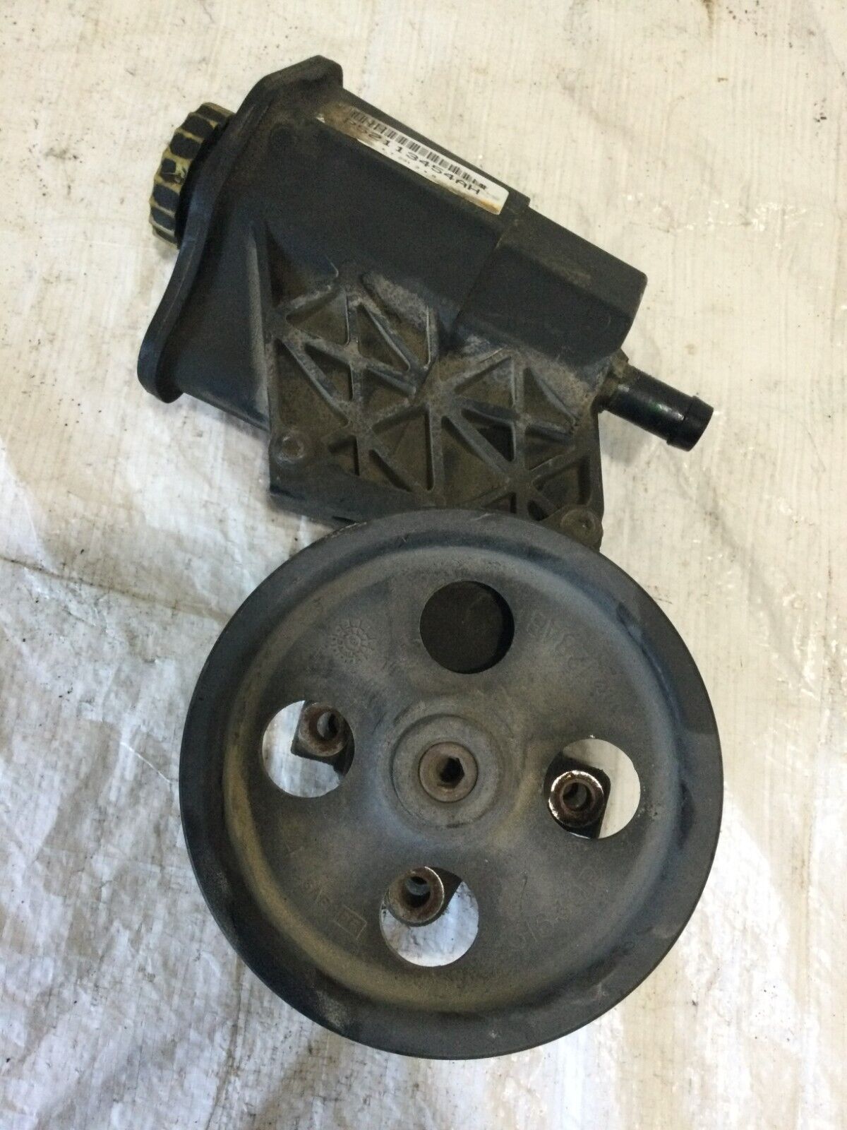 2004 Dodge Ram 1500 Power  Steering Pump  52113454AH OEM