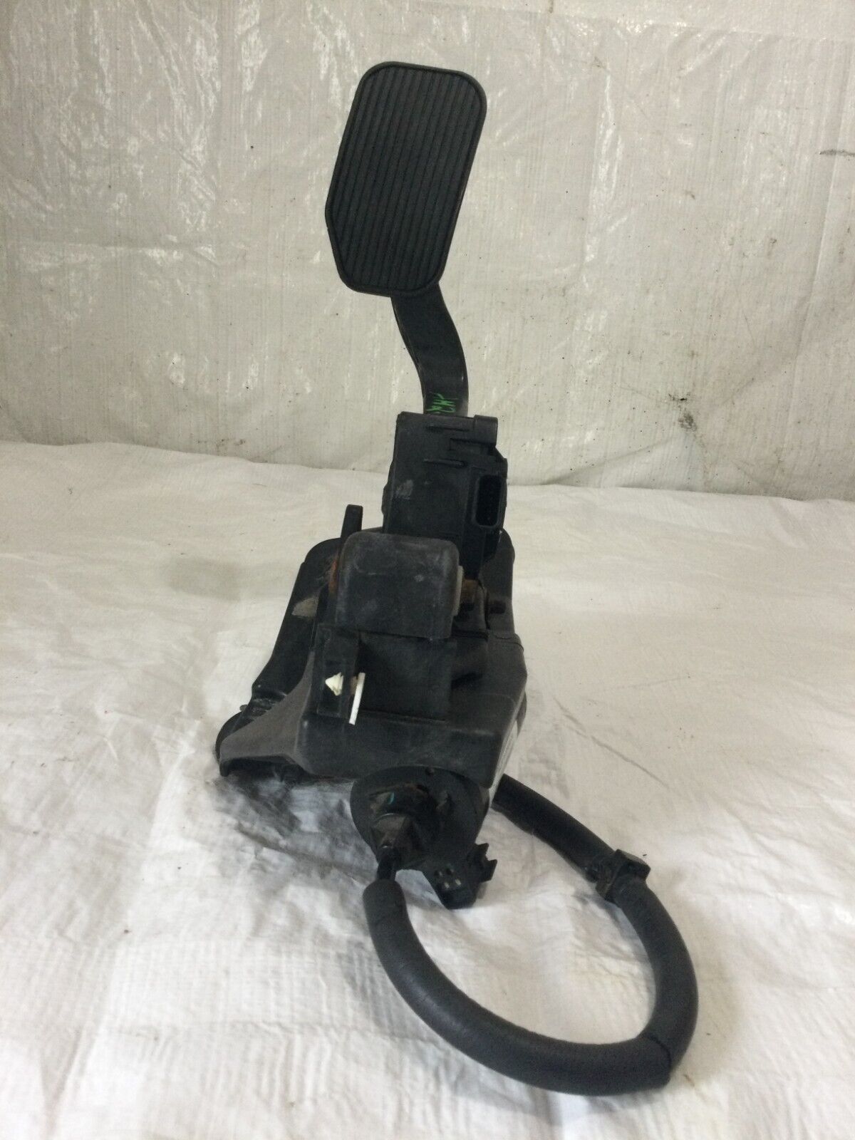 2017 Ford  F-150  F150 Accelerator Gas Pedal OEM