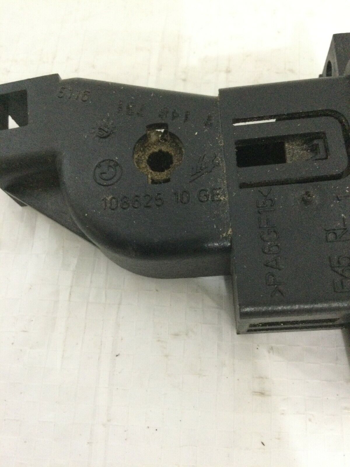 2006 BMW 750Li Sedan Glove Box Compartment Release Button OEM 