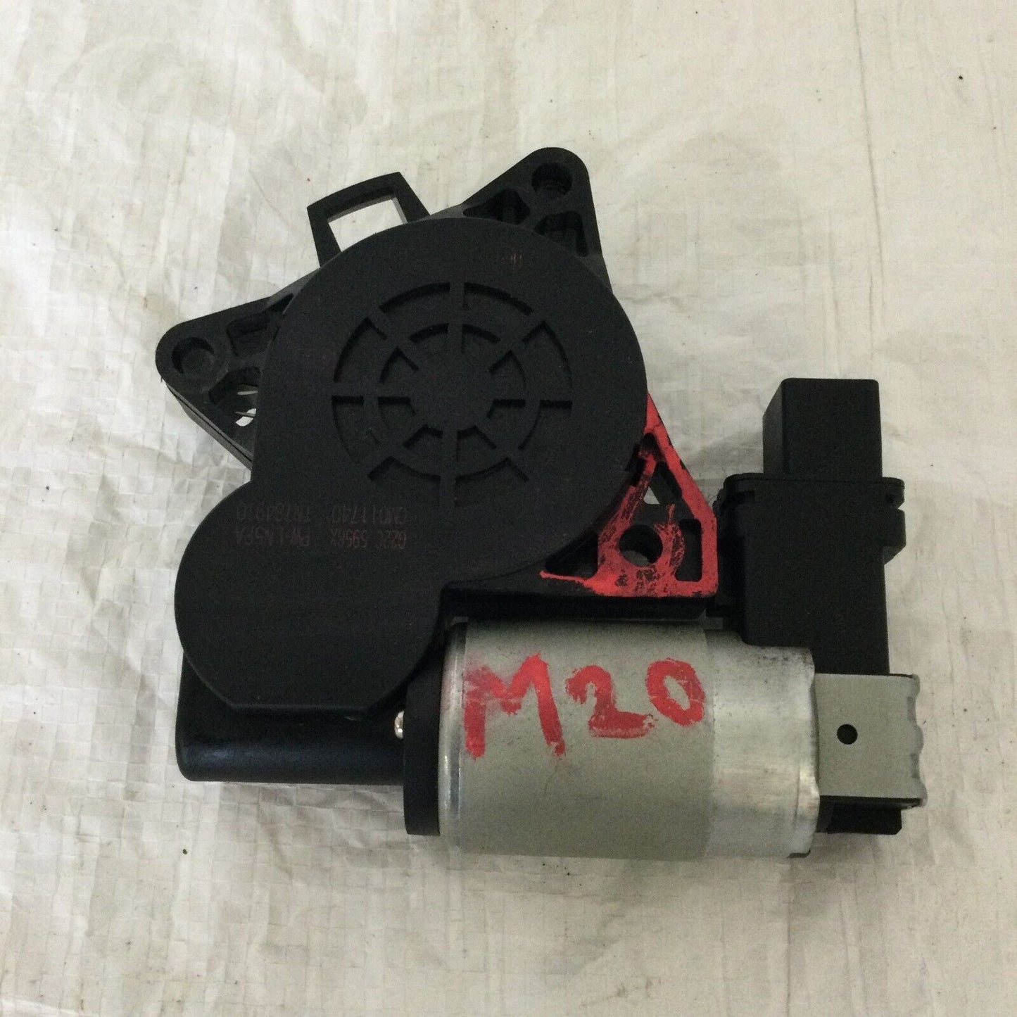 2004-2005 Mazda 6 Hatch Back Rear Right Power Window Motor OEM