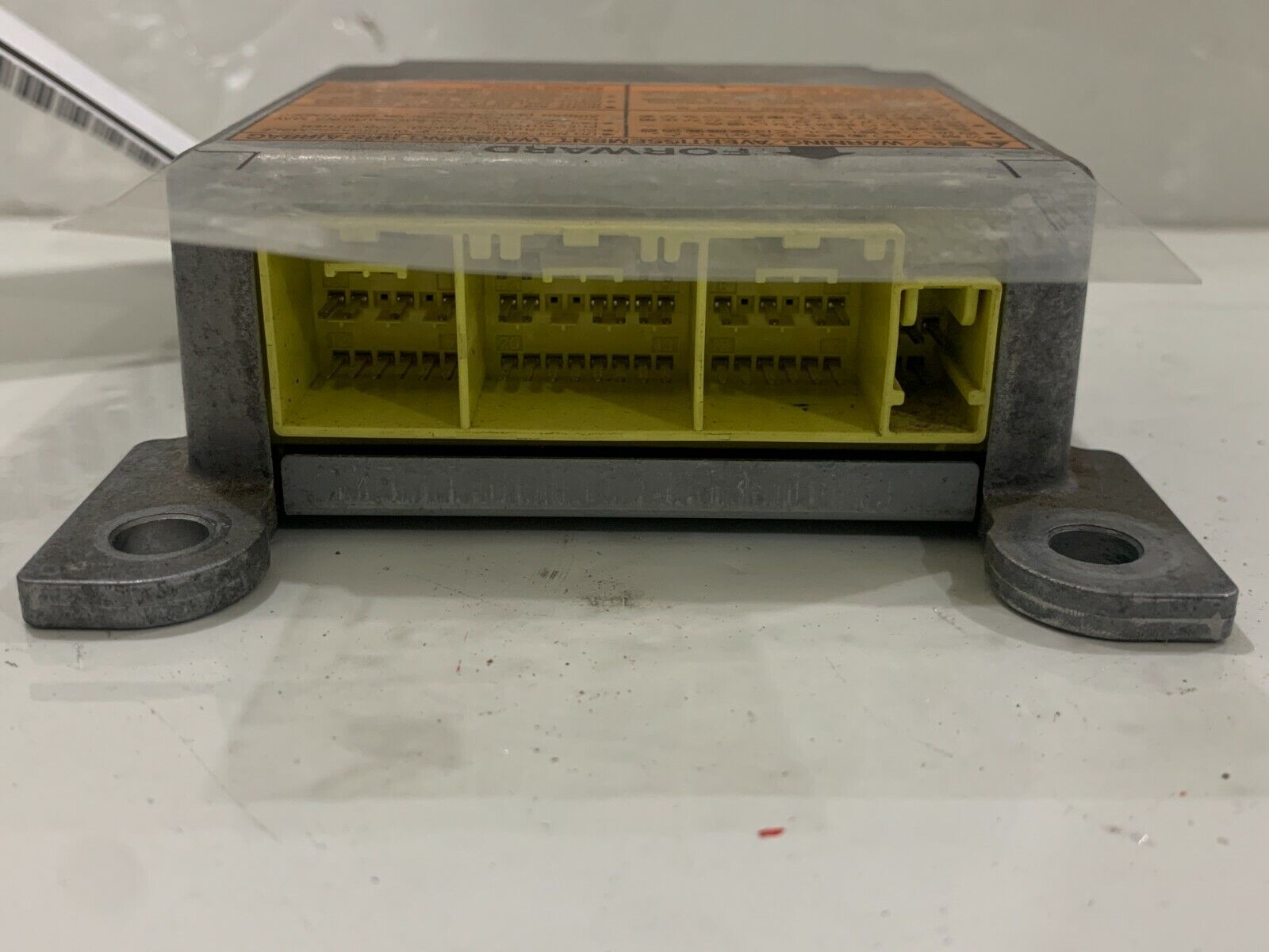 2002 Nissan Pathfinder SRS Control Module OEM 988204W305