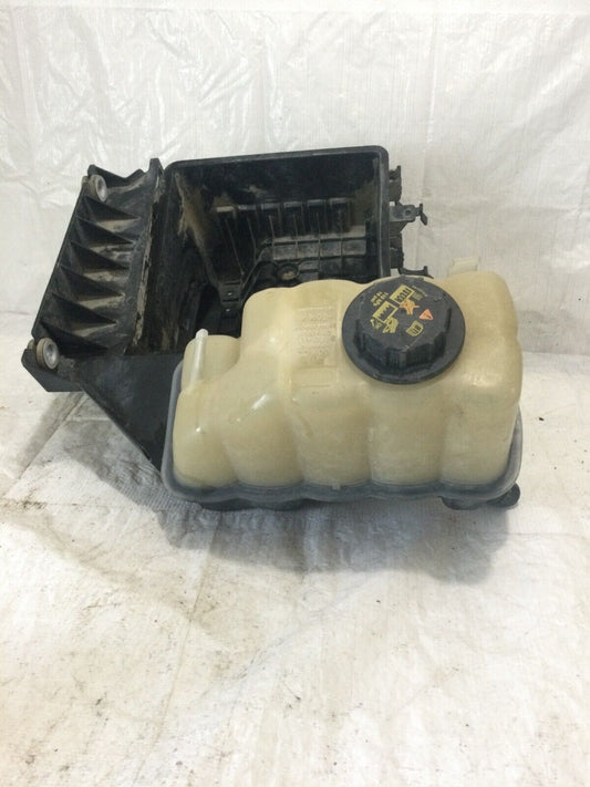 2011-2016 Ford F250SD F350SD 6.2L Air Cleaner Reservoir  BC34-9A612-EA OEM