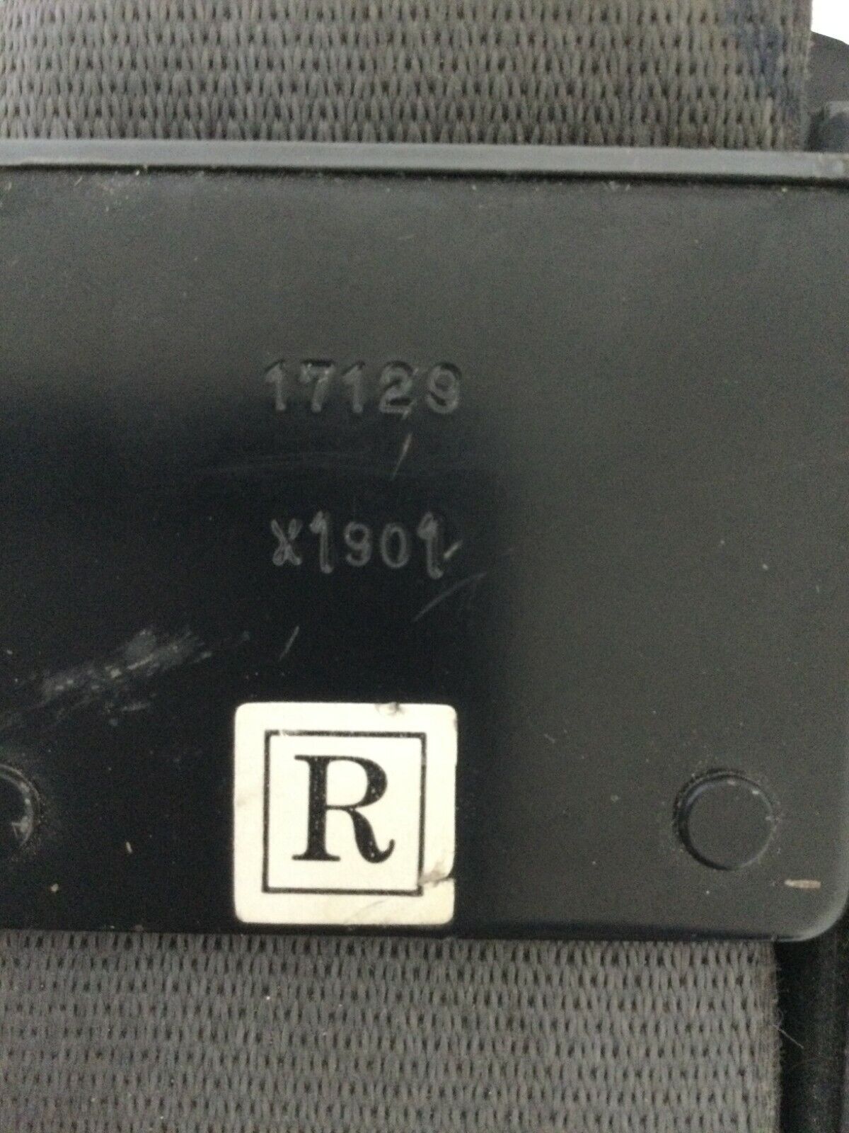 1999-2006 - Suzuki XL-7 XL7 Grand Vitara Passenger Side Seat Belt Retractor OEM