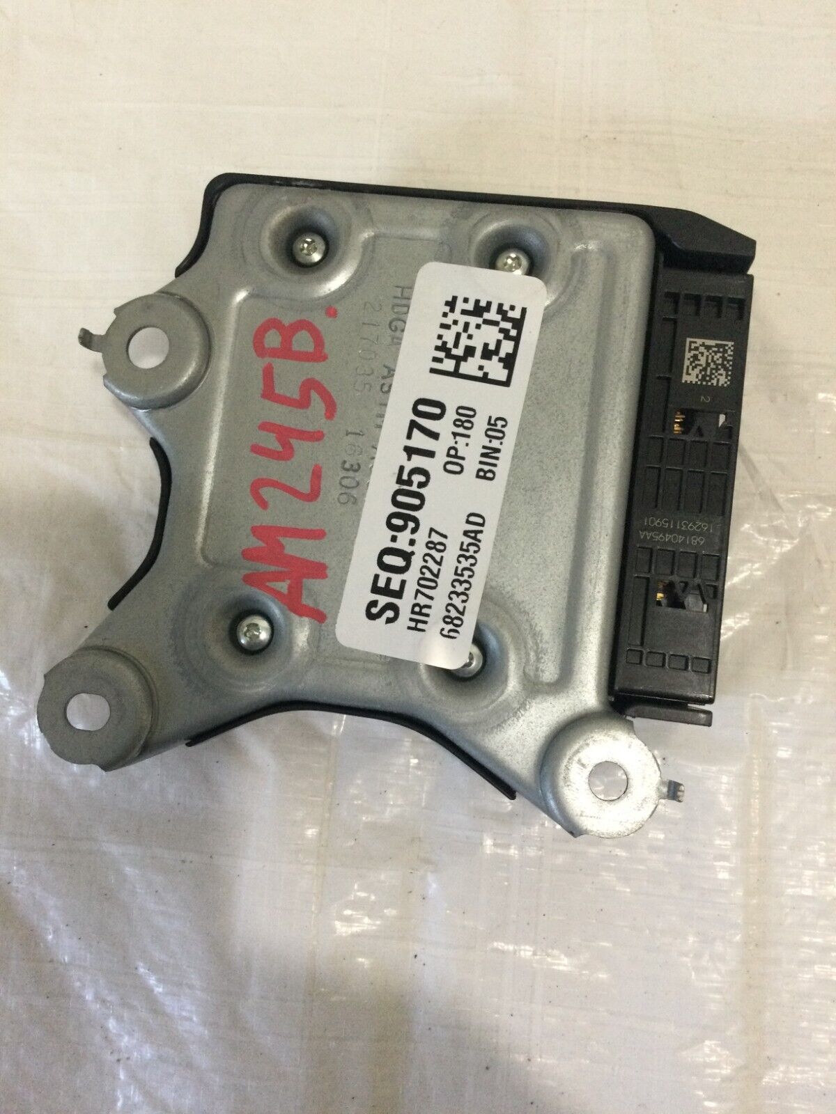 2017 Dodge Grand Caravan  Restraint  control module  SRS 68233535AD OEM