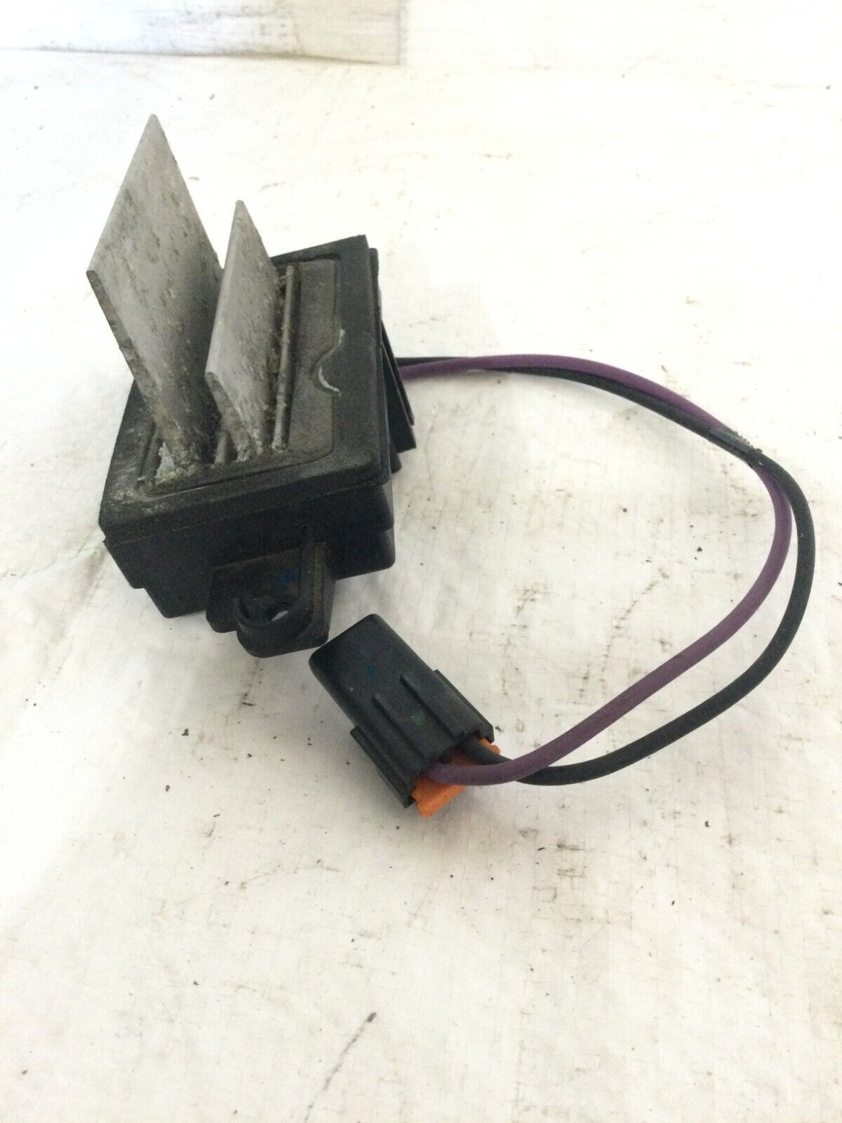 2003-2006 Cadillac Escalade EXT Front Blower Motor Resistor Module OEM 52495874