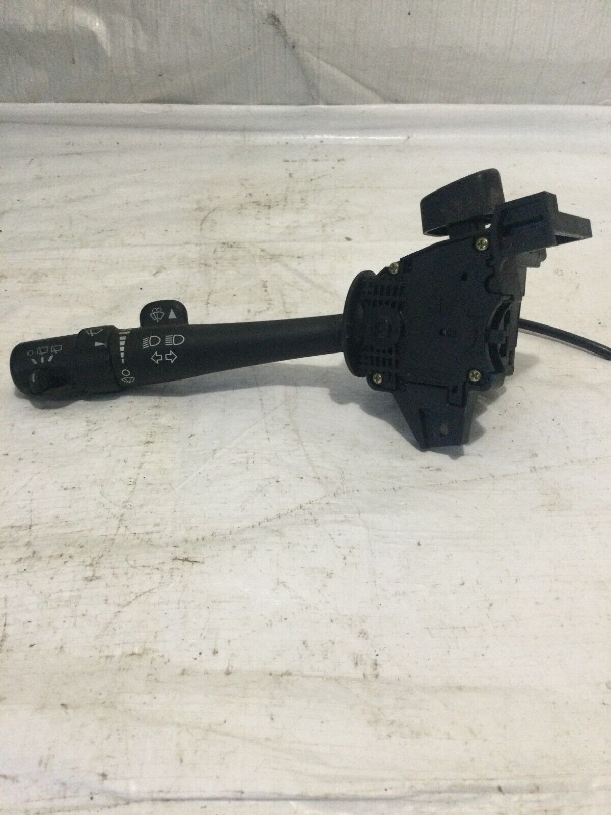 2007  2014  Cadillac Escalade Wiper Switch  OEM 26128583