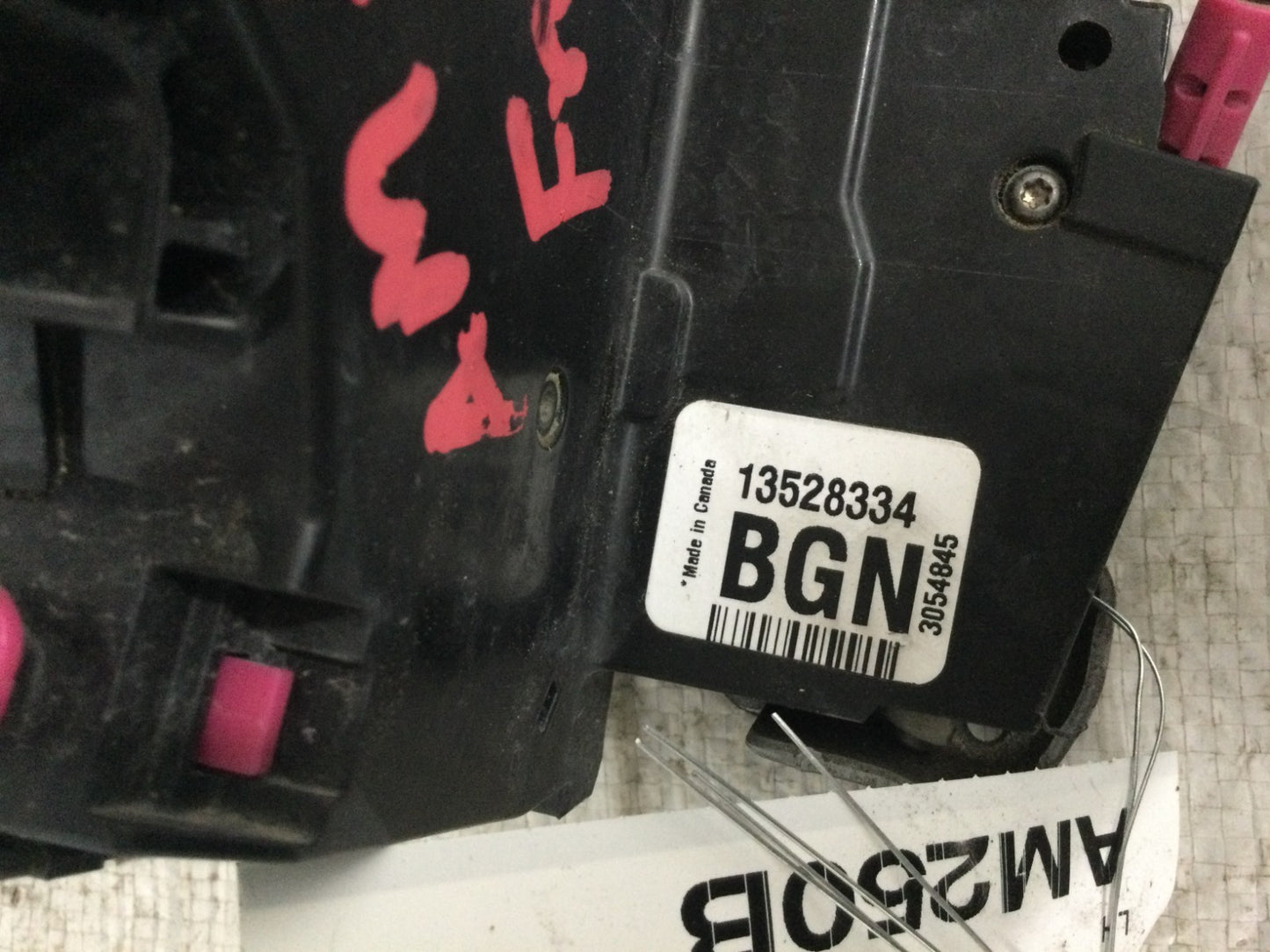 2019-2023 Chevrolet Blazer Front Left Door Latch Lock Actuator OEM 13528334