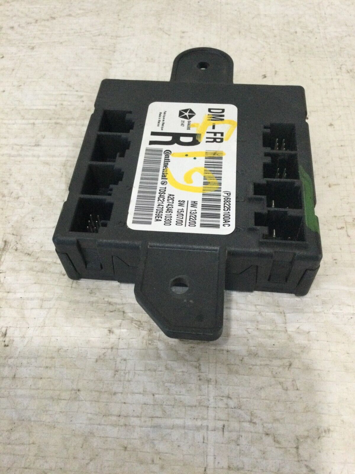 2018 RAM 1500  Front Right Passenger Door Control Switch OEM