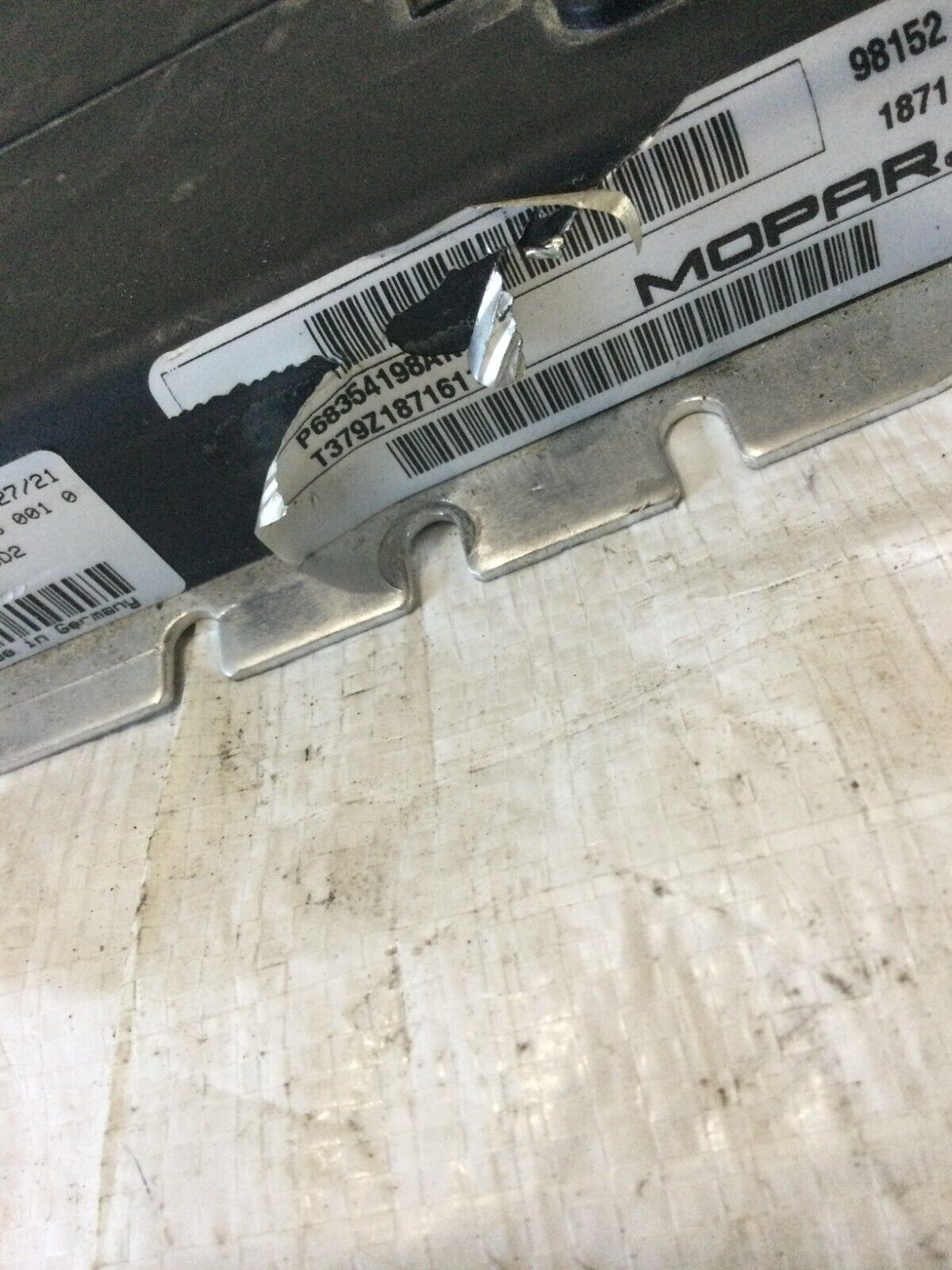 2021 RAM 3500  Air  Suspension  Control  Module  OEM