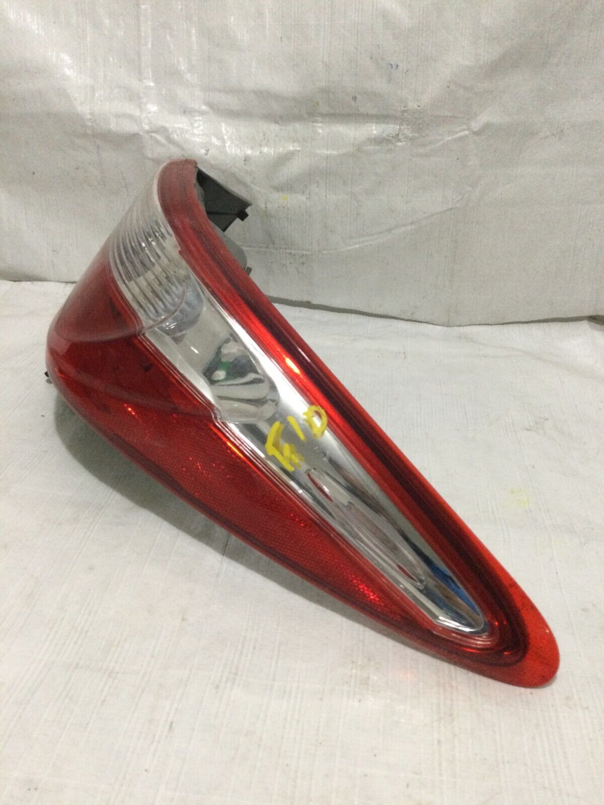2016-2017 Toyota Camry Quarte Mounted Right Passenger Side Tail Light OEM