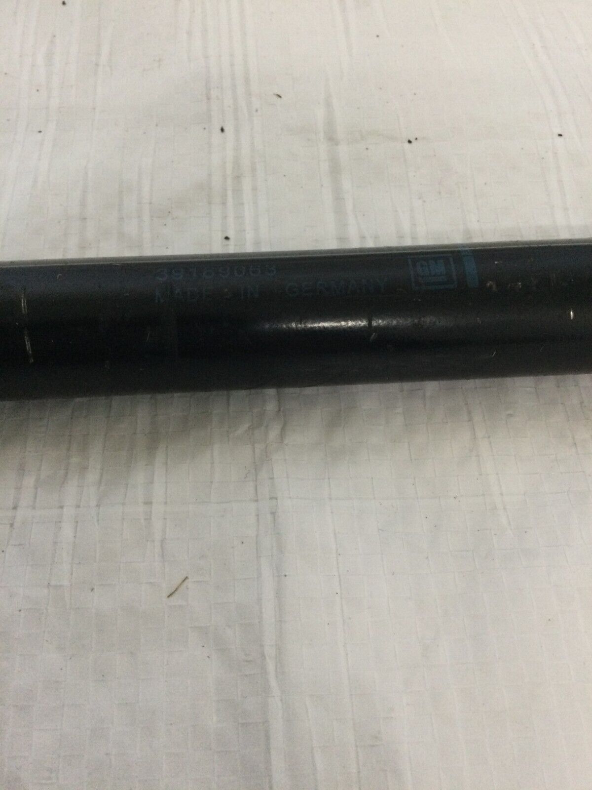 2018-2020 Buick Regal Sportback Lift Support Sportback 39169063 OEM