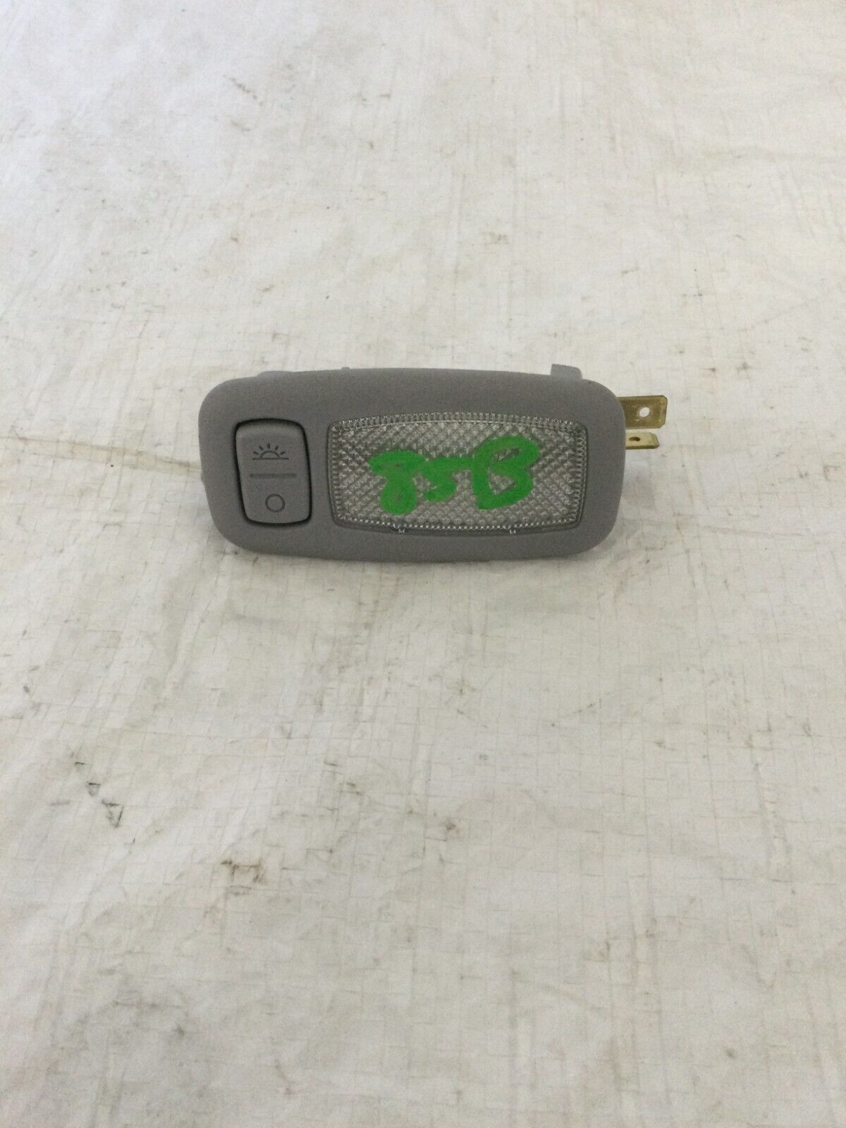 2017-2019 Hyundai Elantra Left Driver Sun Visor Switch OEM 92891-3SXXX 