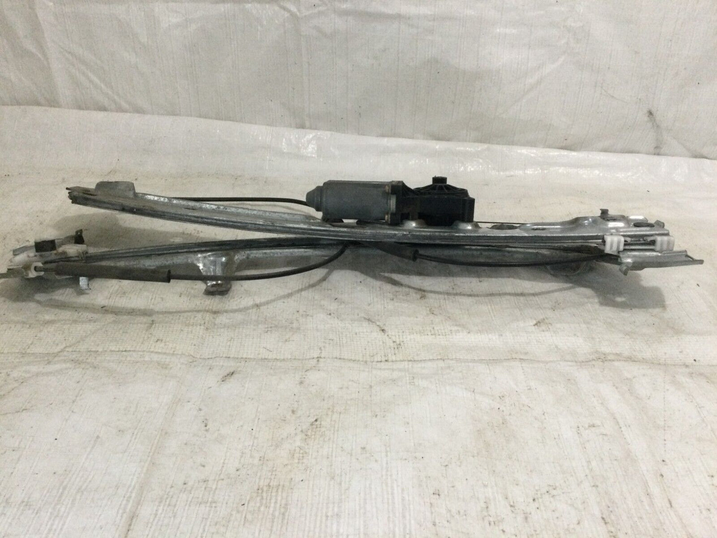 2006 GMC Sierra 2500HD Left Window Regualtor Motor OEM