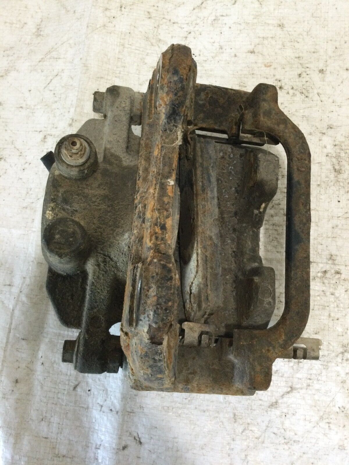 2007 Cadillac Escalade Passenger Right Rear Brake Caliper OEM